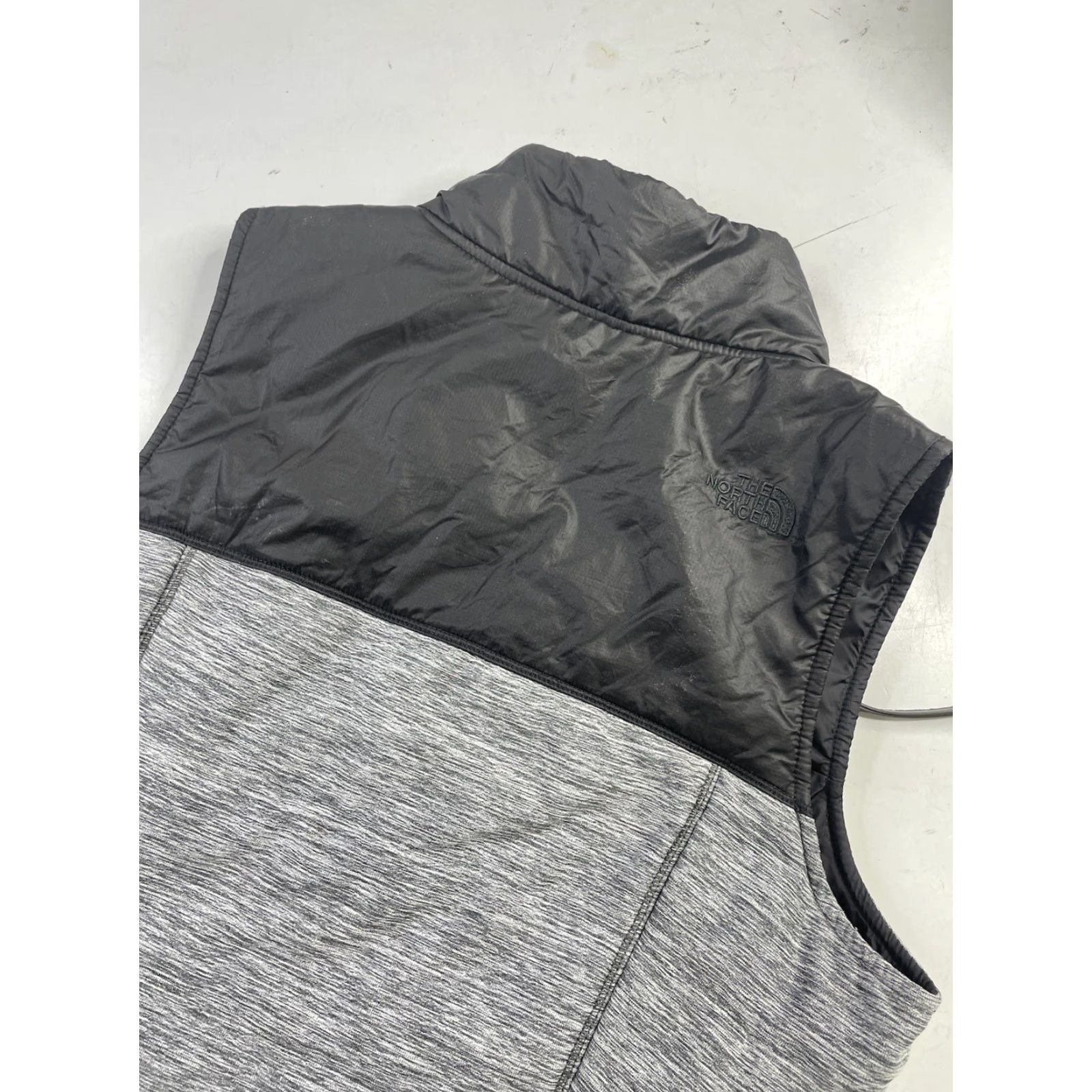 The North Face VINTAGE The North Face TNF Heathered Grey Insulated Quilted Puffer Vest Womens Small Size S / US 4 / IT 40 - 5 Thumbnail