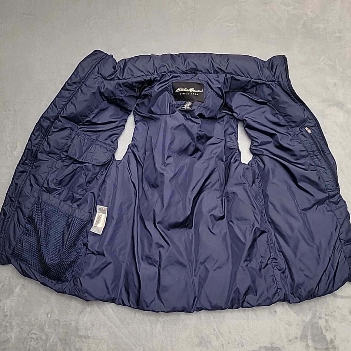Eddie Bauer VINTAGE Eddie Bauer Goose Down Vest Mens Navy Blue Quilted Puffer Outdoors Full Zip Gorp Shirt Mens S Blue Down Zip Vest Size US S / EU 44-46 / 1 - 4 Thumbnail