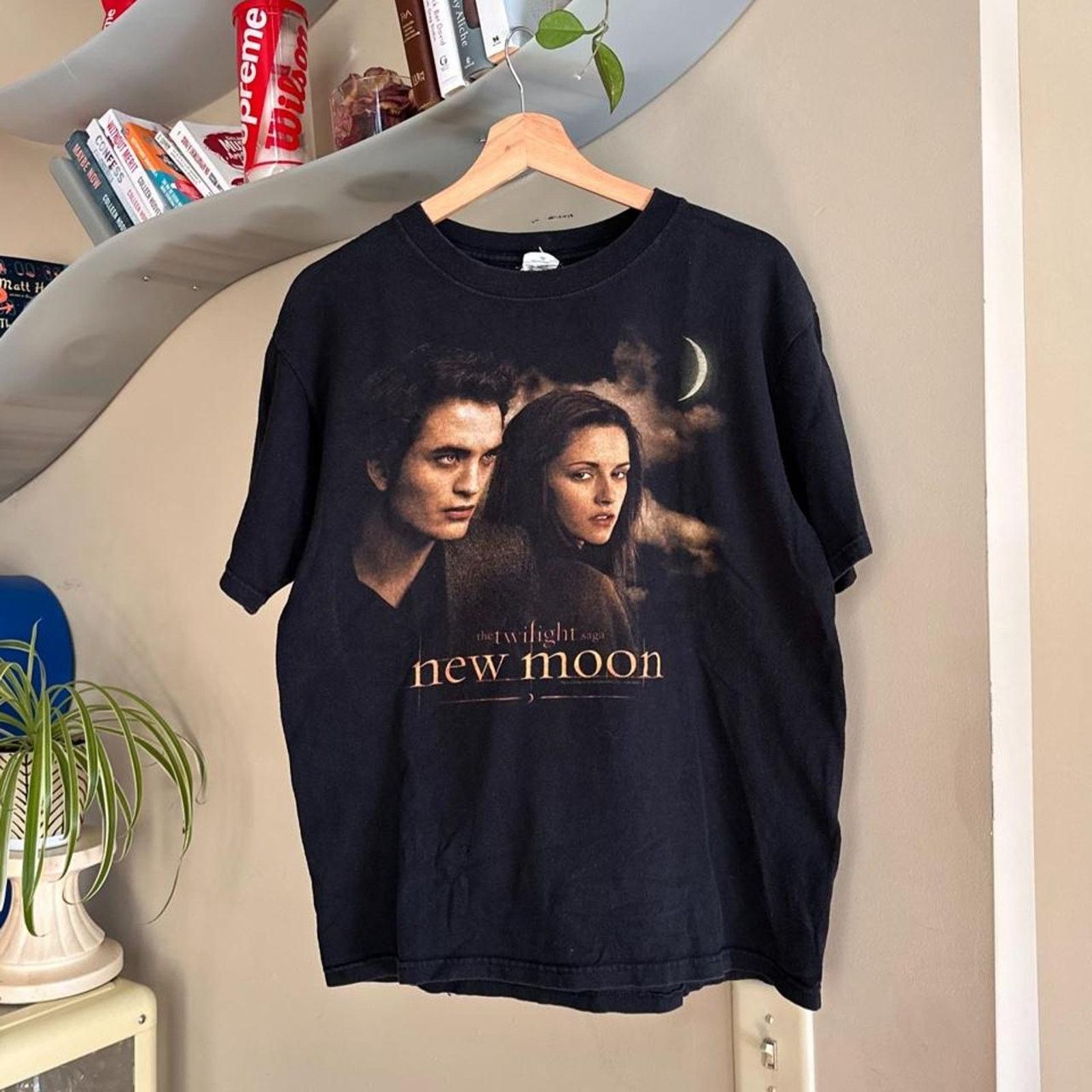 Anvil × Vintage Vintage Twilight New Moon Movie Shirt Size US M / EU 48-50 / 2 - 1 Thumbnail