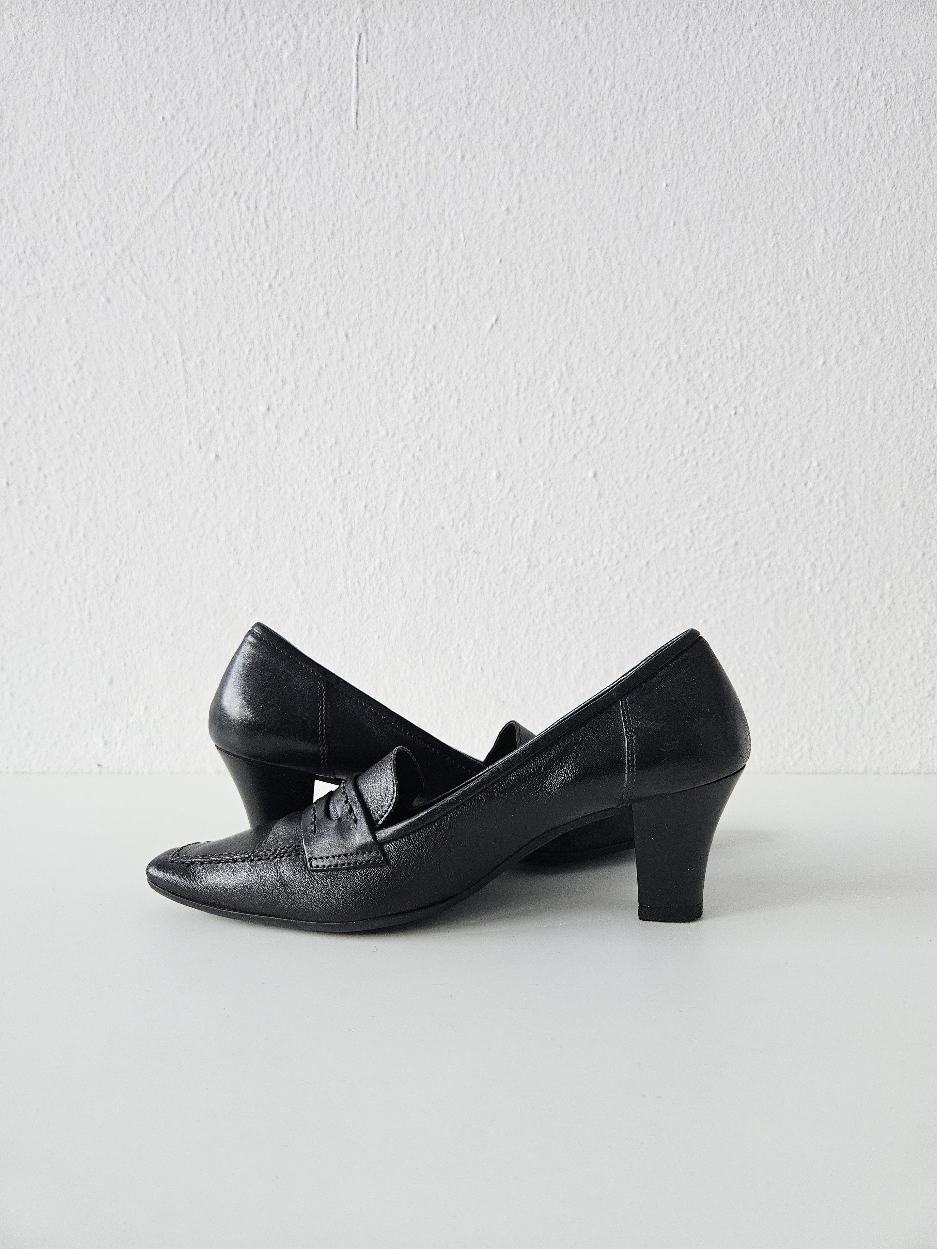 Vintage Vintage long toe leather heels Size US 9 / IT 39 - 10 Thumbnail