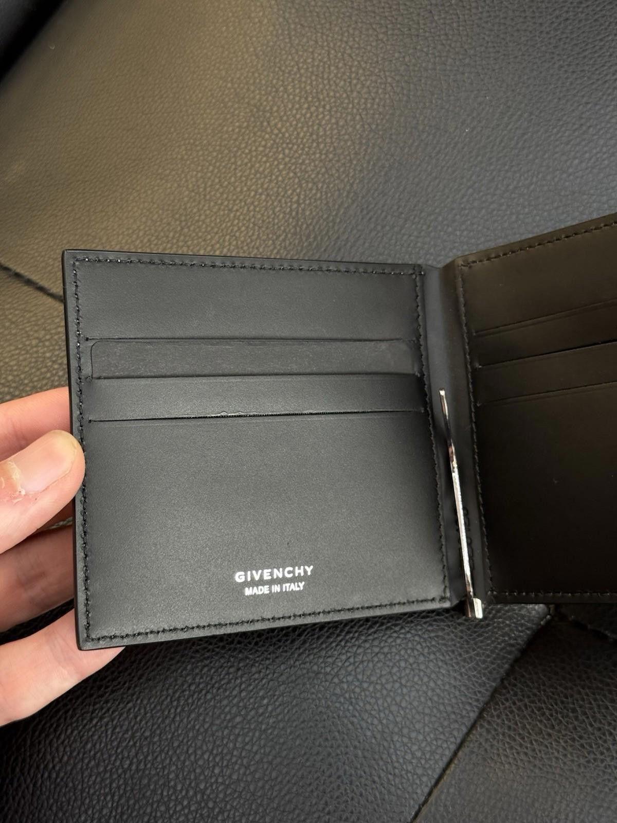 Givenchy Auth GIVENCHY Bifold Wallet White USA Flag Leather - $450 Size ONE SIZE - 7 Thumbnail