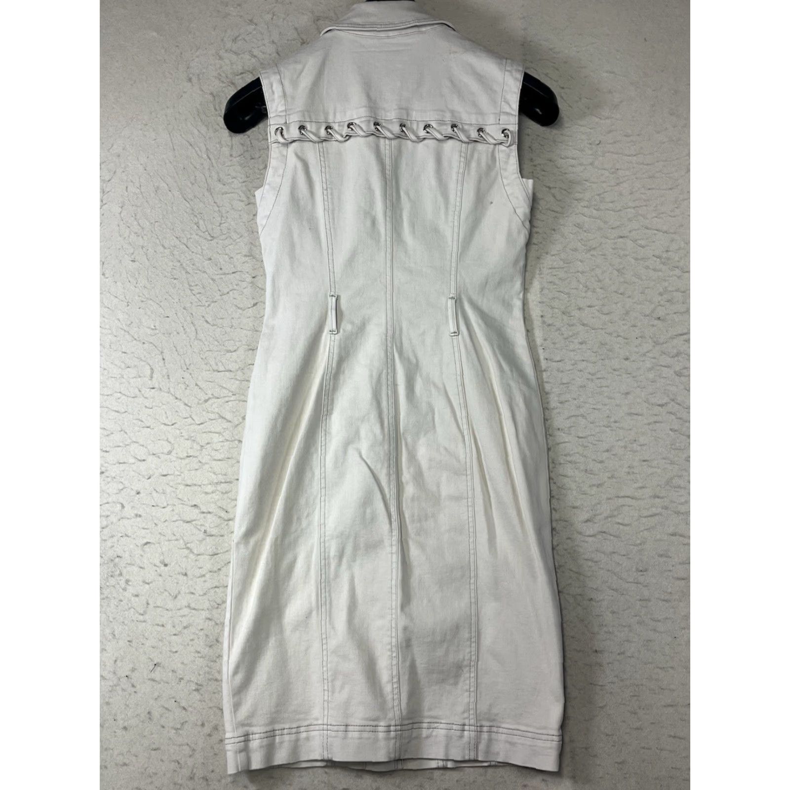 White House Black Market White House Black Market Dress NWT Beige Button-Front V-Neck Sleeveless Knee Length Size 0 Pencil Women Shoes? Size XS / US 0-2 / IT 36-38 - 2 Thumbnail