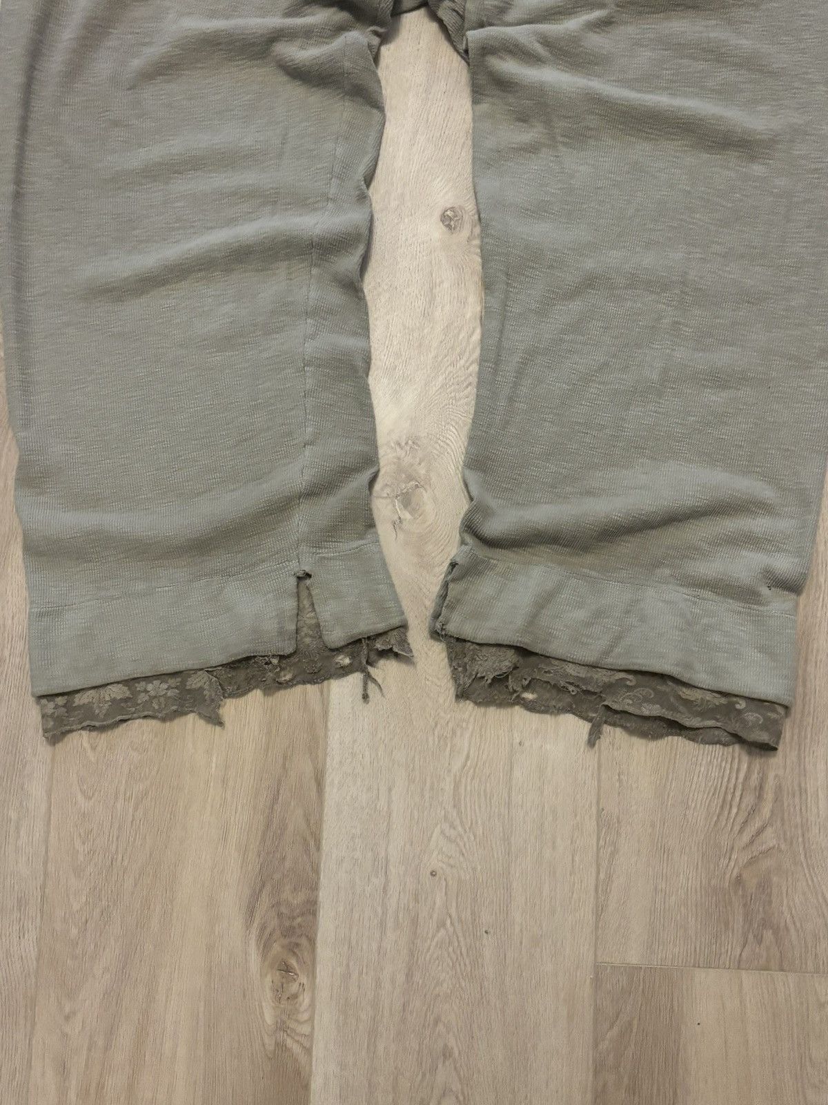 Ann Demeulemeester Ann Demeulemeester faded green knit wide leg sweatpants Size US 34 / EU 50 - 3 Thumbnail