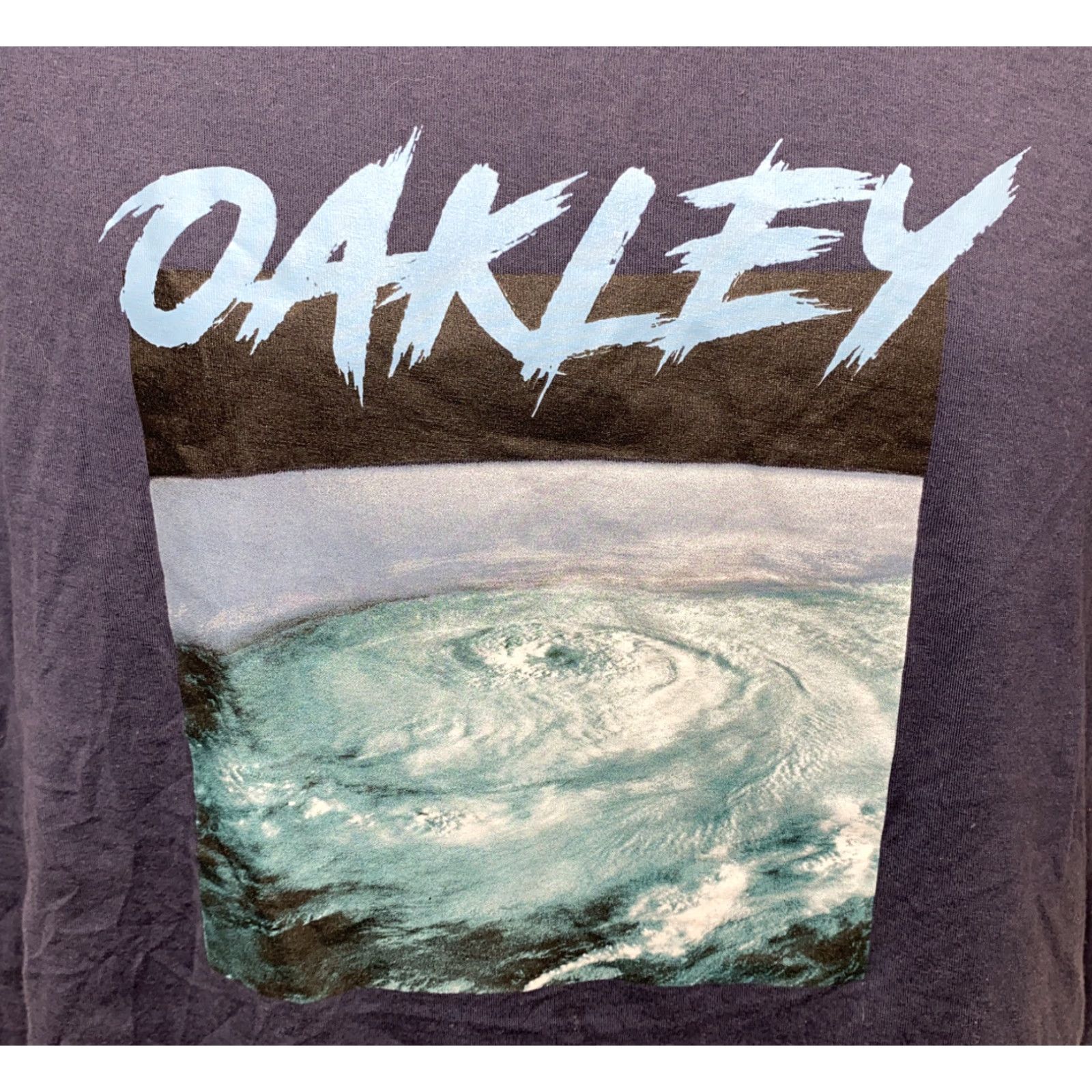 Oakley VINTAGE? No, Oakley Mens T-Shirt Blue Regular Fit Short Sleeve Size L 22 in Armpit Men Shirt Size US L / EU 52-54 / 3 - 2 Thumbnail