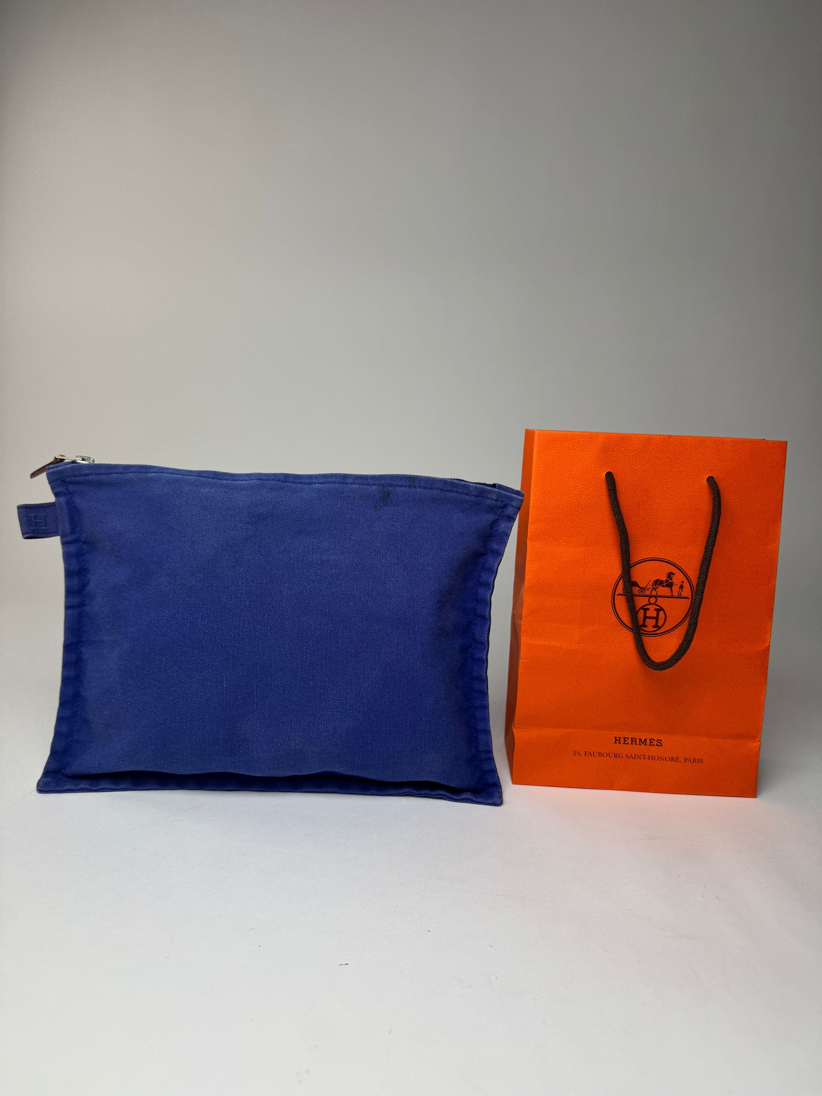 Other Vintage Hermes Canvas Clutch Cosmetic Bag Blue Size ONE SIZE - 1 Thumbnail