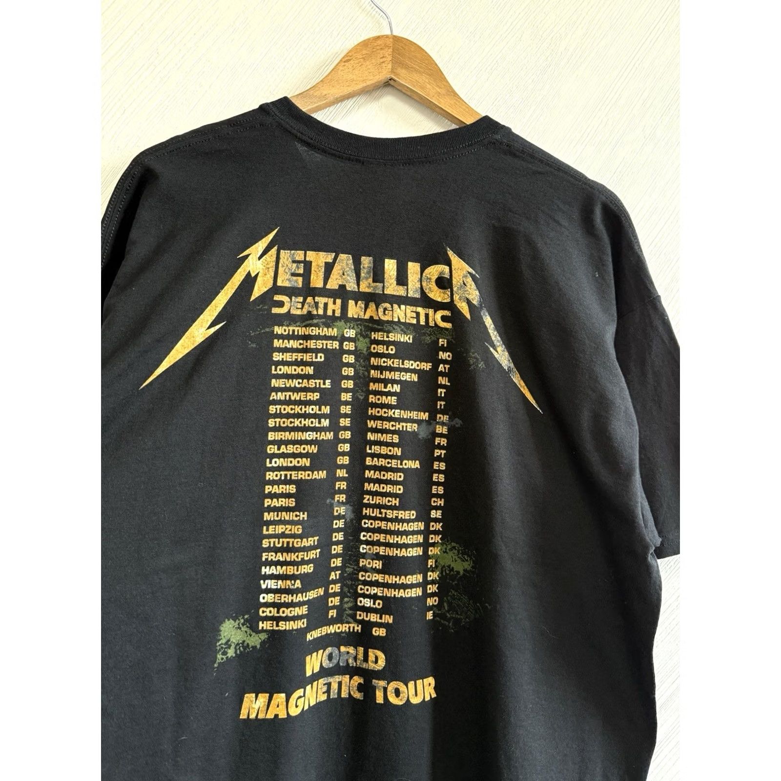 Vintage METALLICA DEATH MAGNETIC 2009 BAND TEES ROCK SHIRT T-SHIRT BLACK COTON SIZE XL Size US XL / EU 56 / 4 - 8 Thumbnail