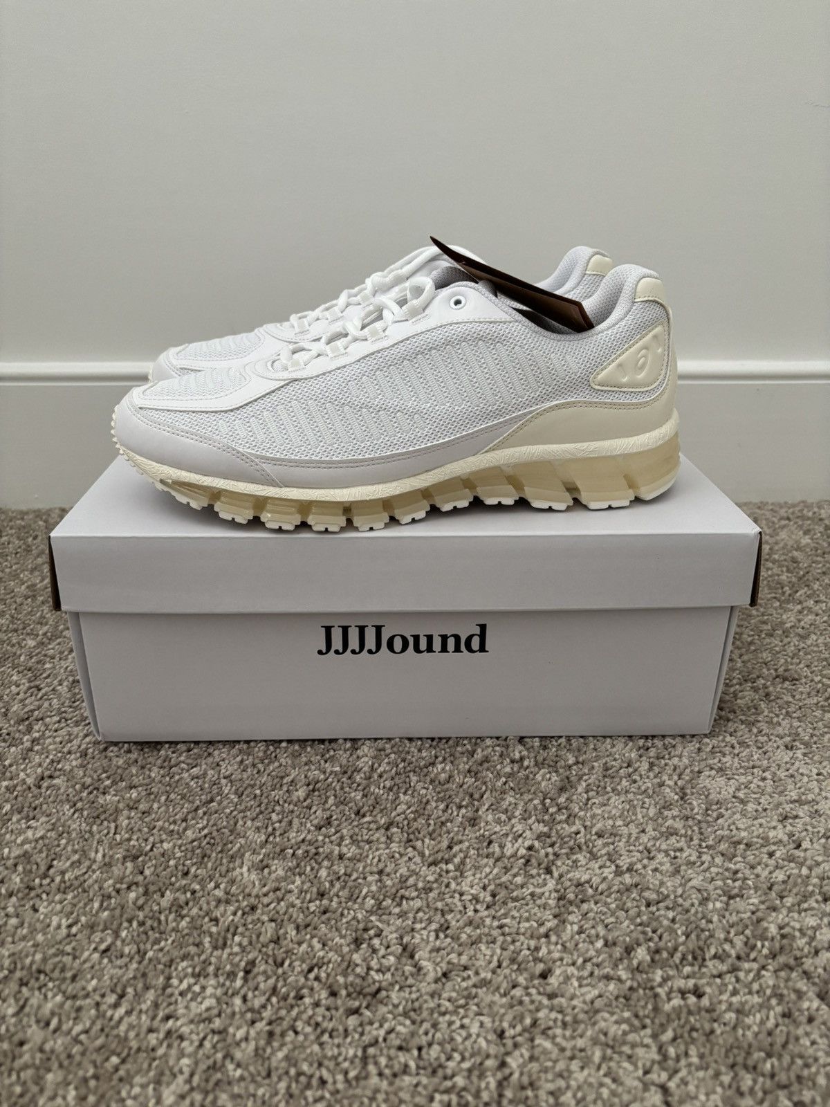 Asics × JJJJound Asics x Jjjjound Gel Quantum 360 Size US 9 / EU 42 - 1 Thumbnail