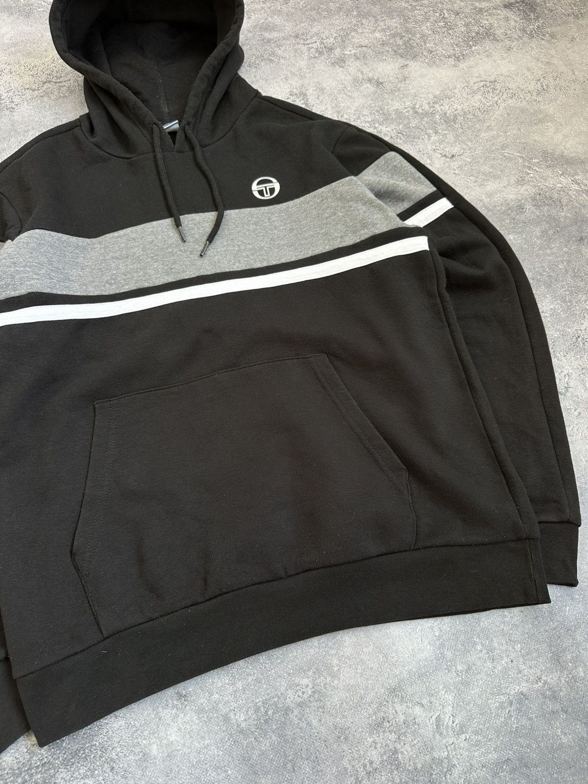 Sergio Tacchini Sergio Tacchini Vintage Striped Hoodie Sun Faded Size US L / EU 52-54 / 3 - 4 Thumbnail