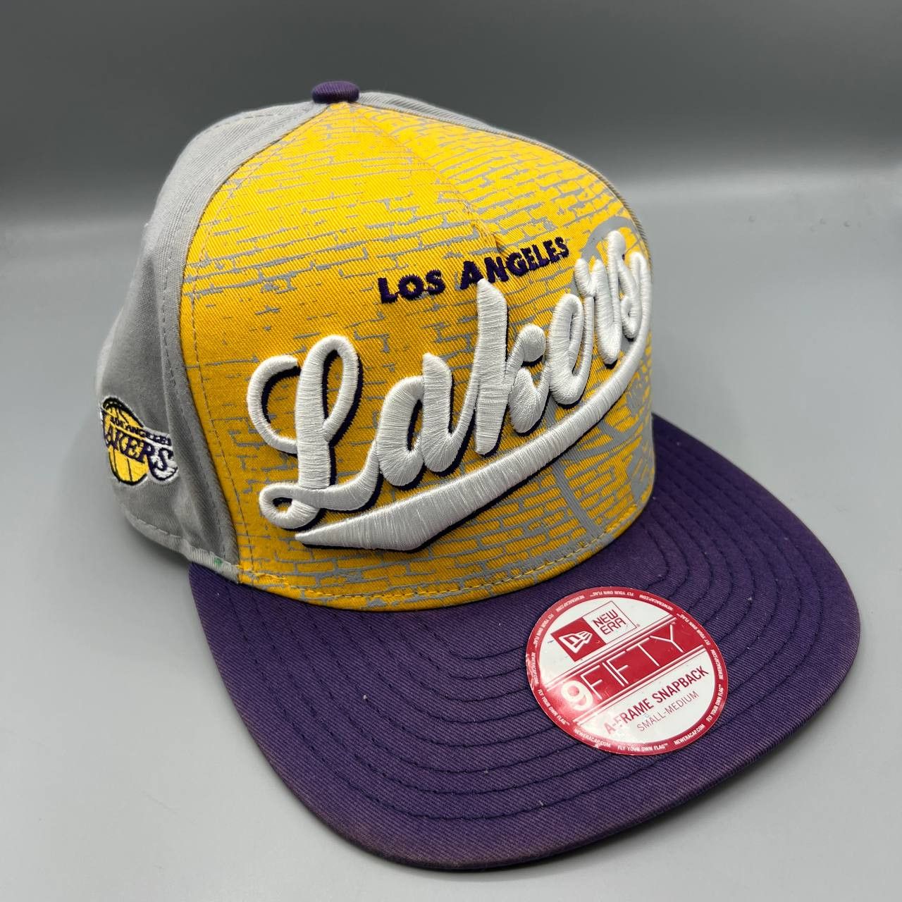 New Era Los Angeles LA Lakers Hat Men S-M Snap Back Cap A-Frame Size ONE SIZE - 1 Thumbnail