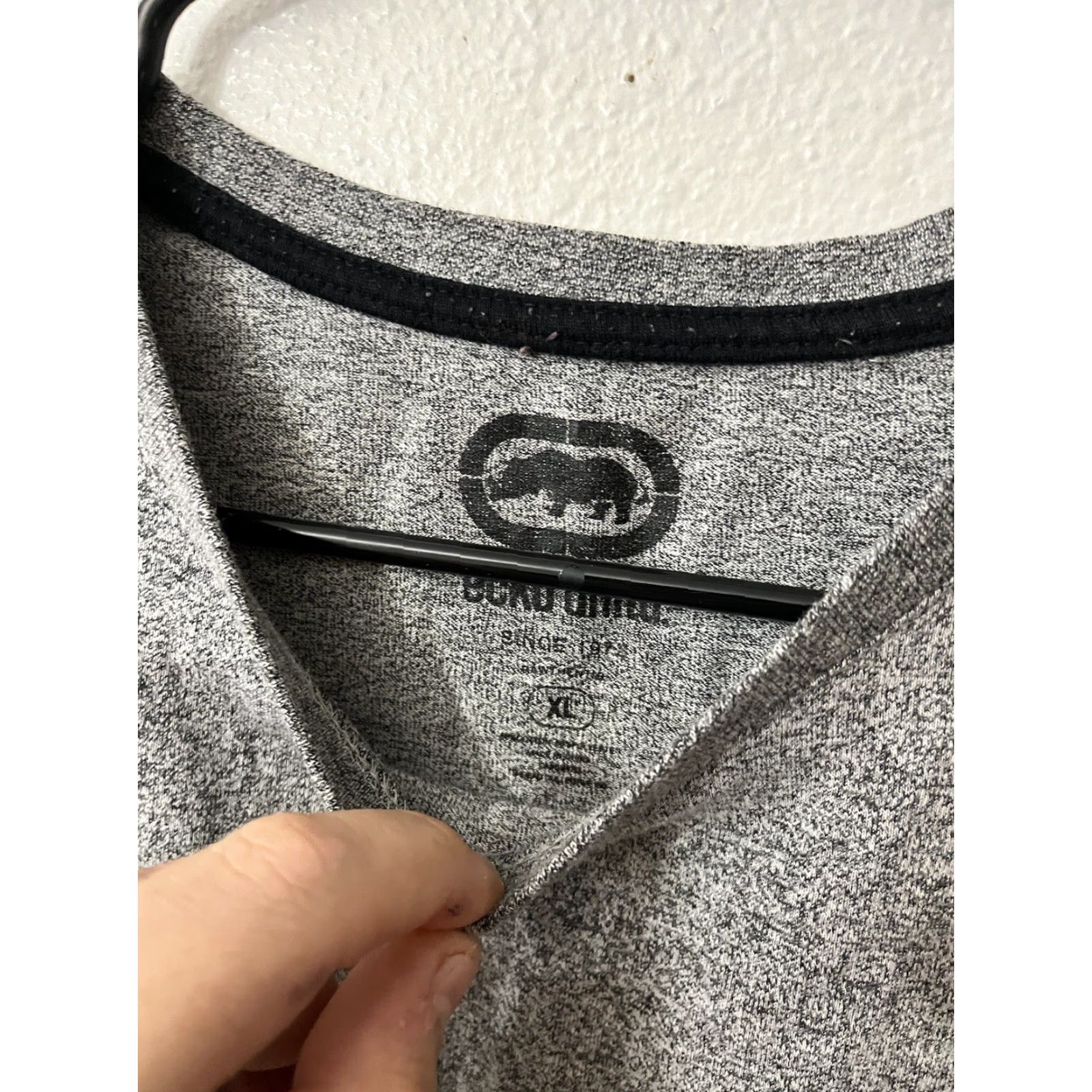 Ecko Unltd. VINTAGE Ecko Unltd T-Shirt Mens XL Gray Striped Short Sleeve Crew Neck Big Logo Shirt Adult XL Gray Striped Logo Casual Everyday Mens Size US XL / EU 56 / 4 - 5 Thumbnail