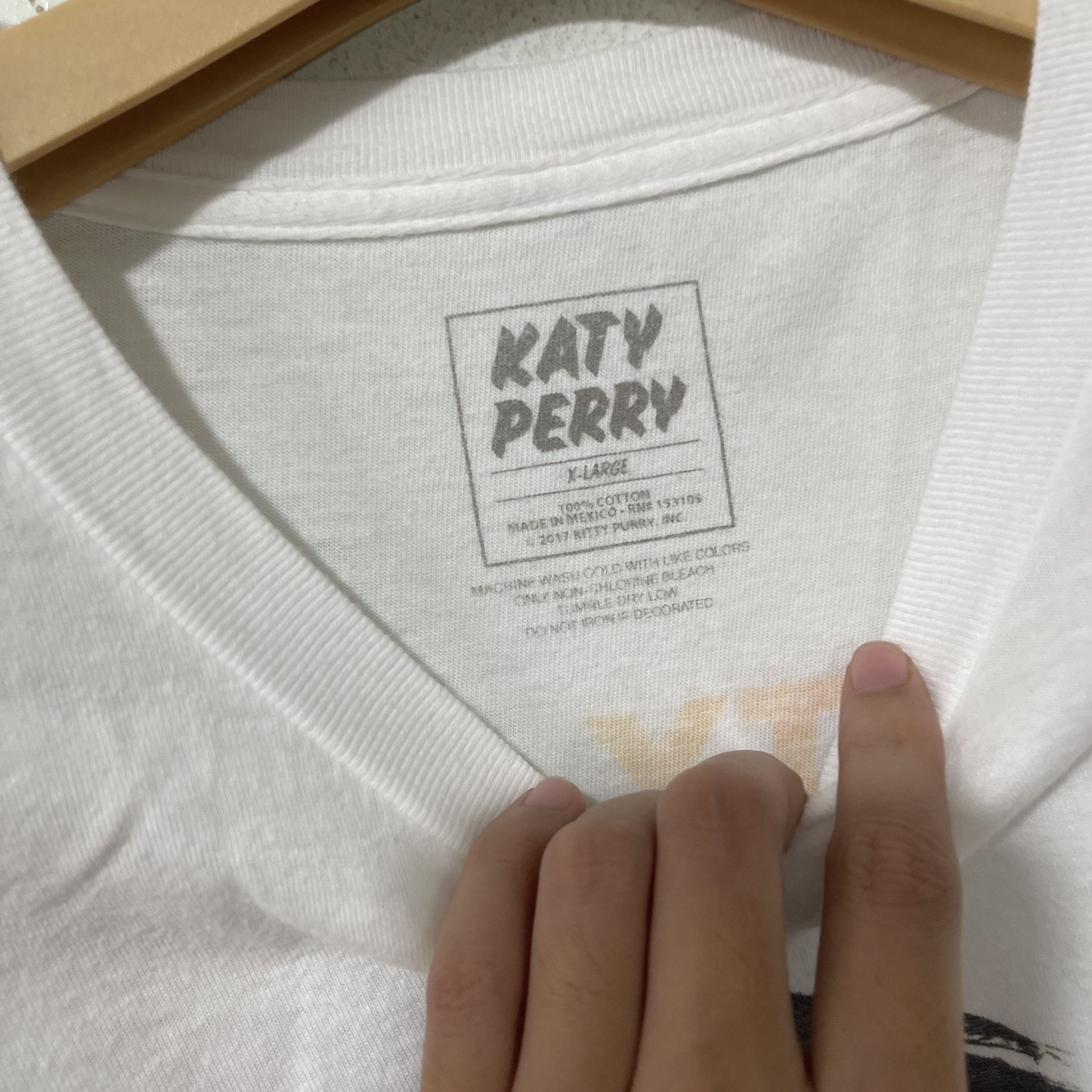 Band Tees 2017 Katy Perry Witness Tour T-shirt Size US XL / EU 56 / 4 - 5 Thumbnail