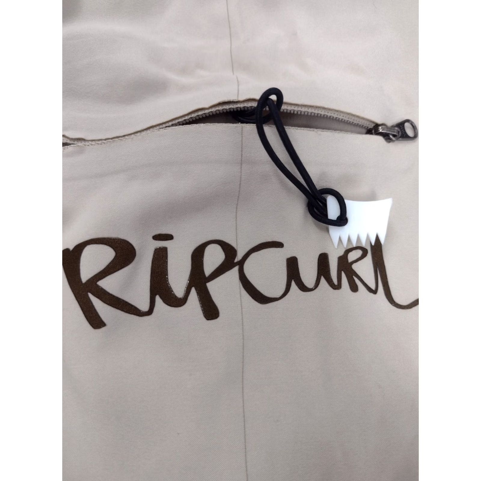 Rip Curl Rip Curl Board Shorts Mens Size 36 Tan Surfing Large Logo #1538 Short Bottom Regular Men Board Shorts Tan Surfing Large Logo 36 Mens Size US 36 / EU 52 - 3 Thumbnail