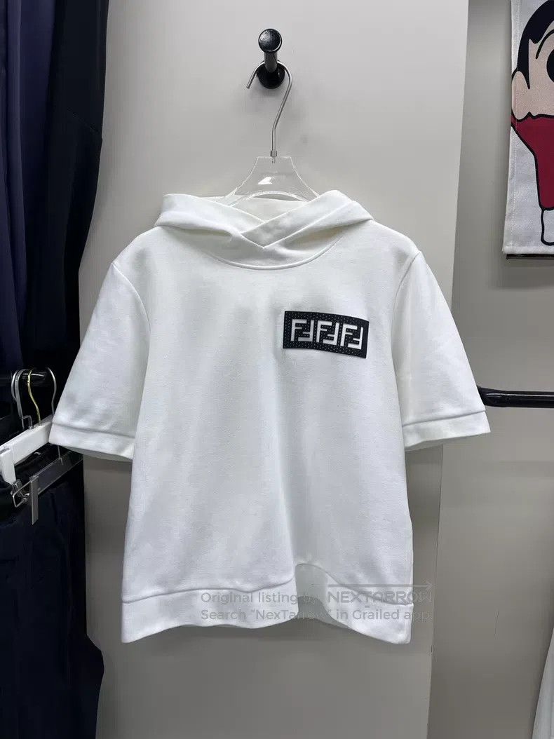 Fendi Fendi Chest Vintage Logo Short Sleeve Hoodie Size US M / EU 48-50 / 2 - 1 Thumbnail