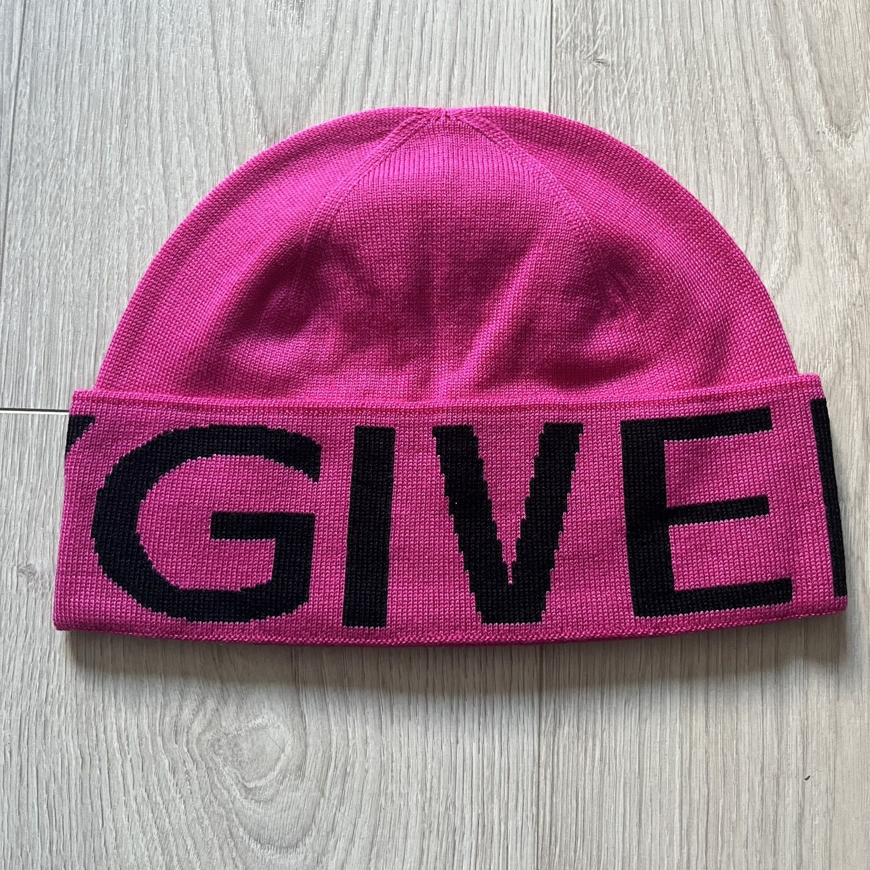 Givenchy Givenchy Jacquard Logo Beanie Pink Size ONE SIZE - 1 Thumbnail