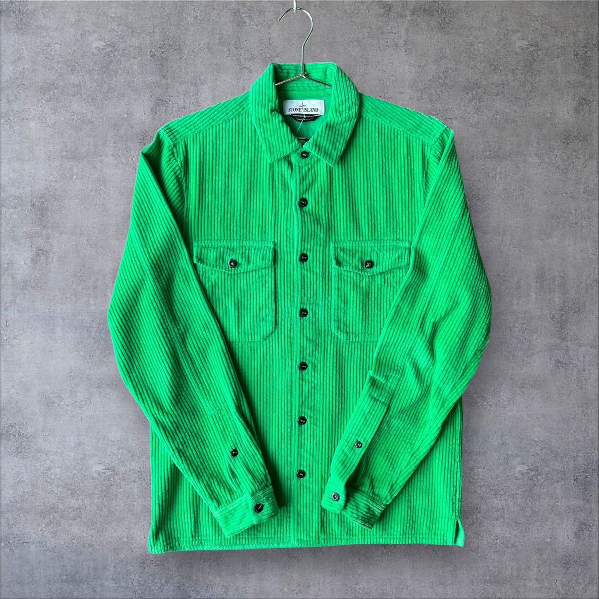 Stone Island USED MICRO CORDUROY STONE ISLAND BUTTON UP SIZE S Size US S / EU 44-46 / 1 - 1 Thumbnail