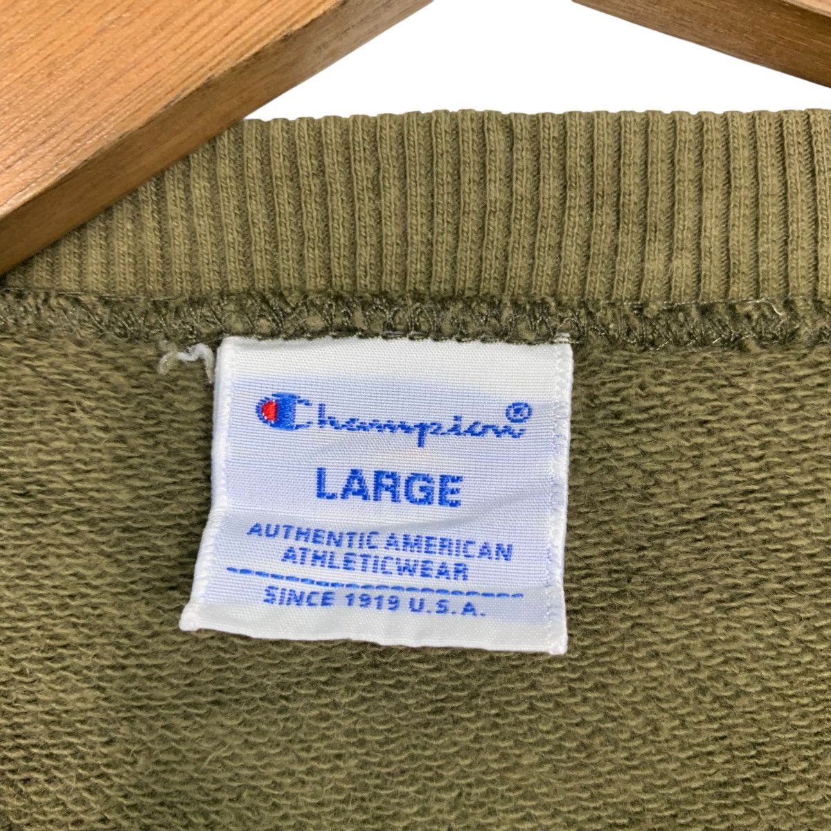 Japanese Brand CHAMPION Olive Green Crewneck Sweatshirt #2635-C118 Size US L / EU 52-54 / 3 - 11 Thumbnail
