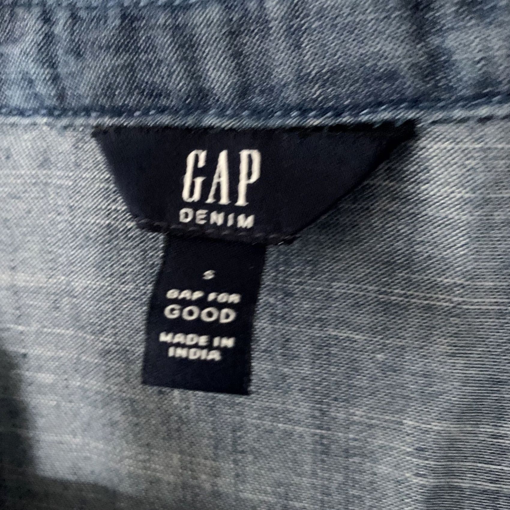 Gap Gap Womens Blue Chambray Denim Top Sz Small Bell Sleeve V-Neck Boho Size S / US 4 / IT 40 - 4 Thumbnail