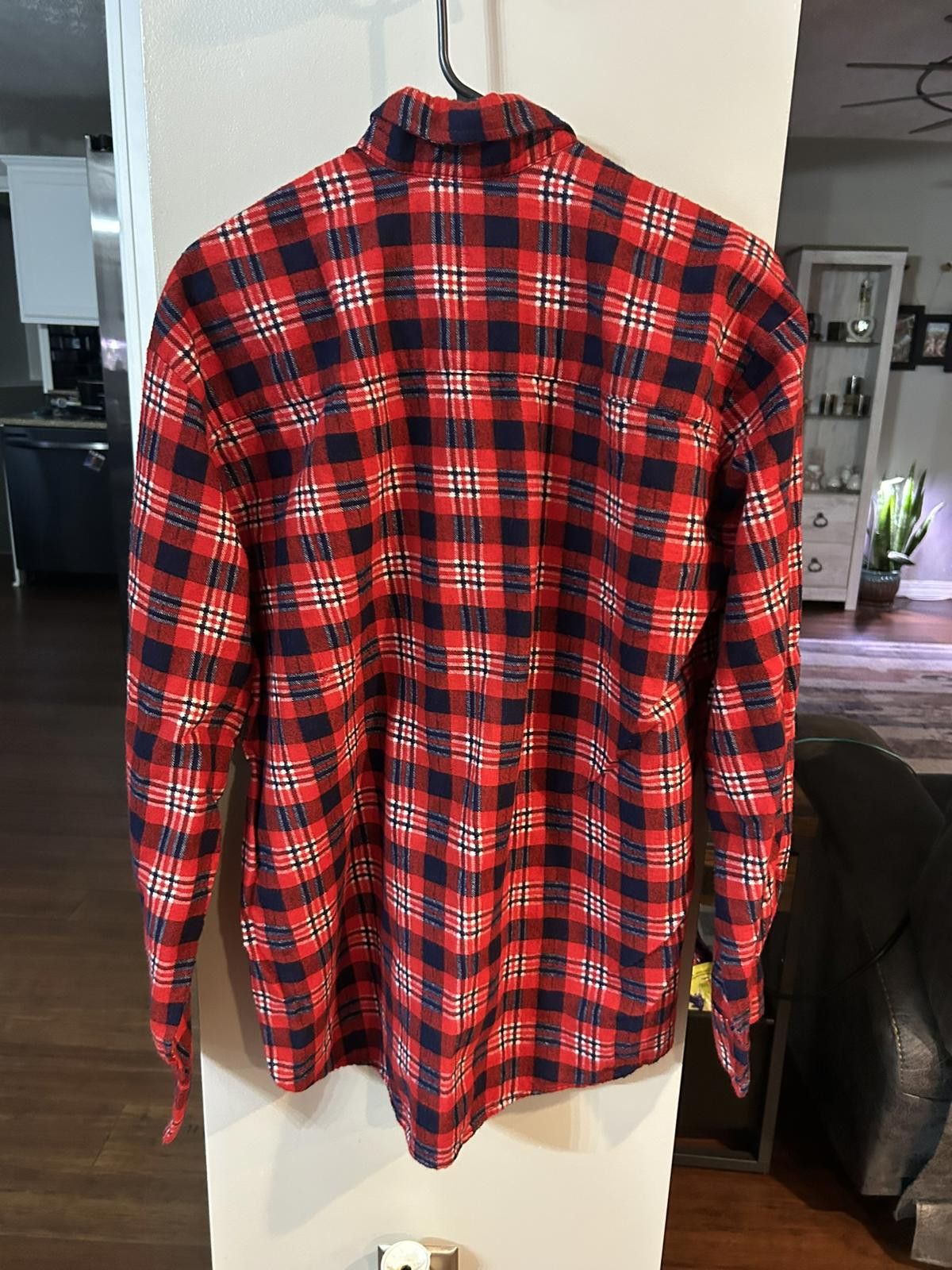 Other Men's Wilderness Red and Navy Plaid Casual Shirt Size US L / EU 52-54 / 3 - 5 Thumbnail
