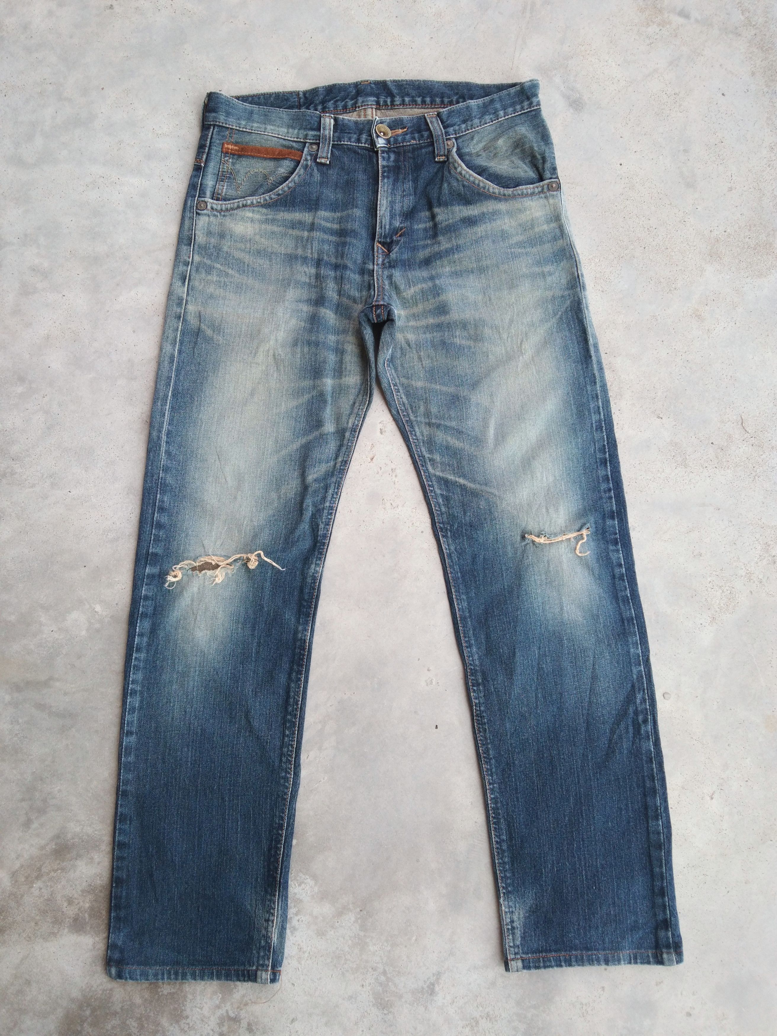 Japanese Brand Vintage Faded Blue Edwin Distressed Jeans 32x31 Size US 32 / EU 48 - 1 Thumbnail