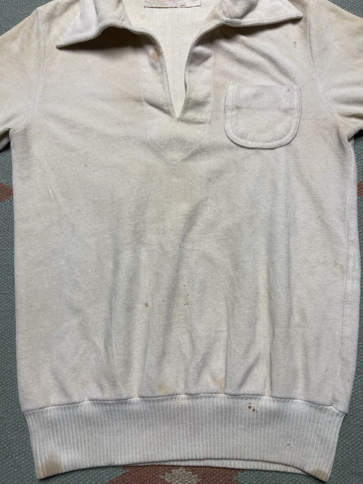 Vintage Vintage 70s polo shirt soft velour white stained small Size US S / EU 44-46 / 1 - 5 Thumbnail