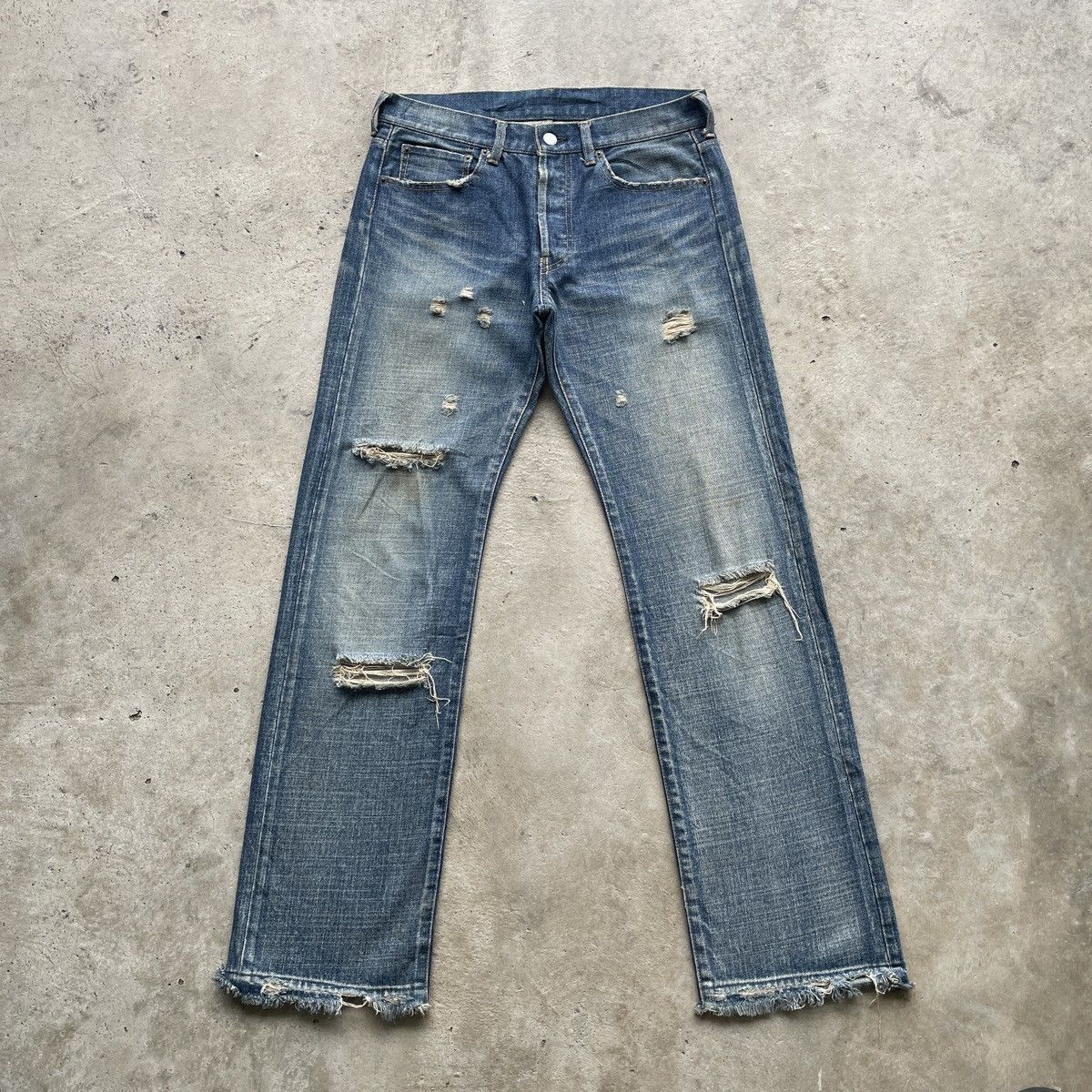 Japanese Brand Vintage Takeo Kikuchi Distressed Japan Jeans Faded Pants W31 Size US 31 - 1 Thumbnail