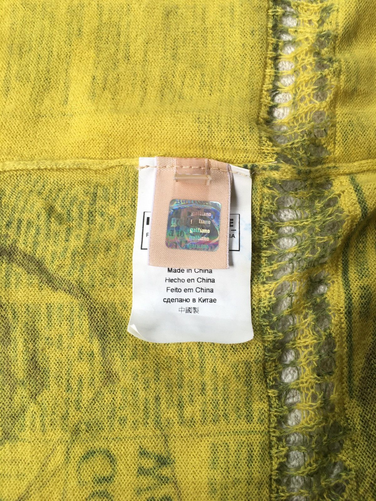 John Galliano Galliano Newspaper Size US XS / EU 42 / 0 - 8 Thumbnail