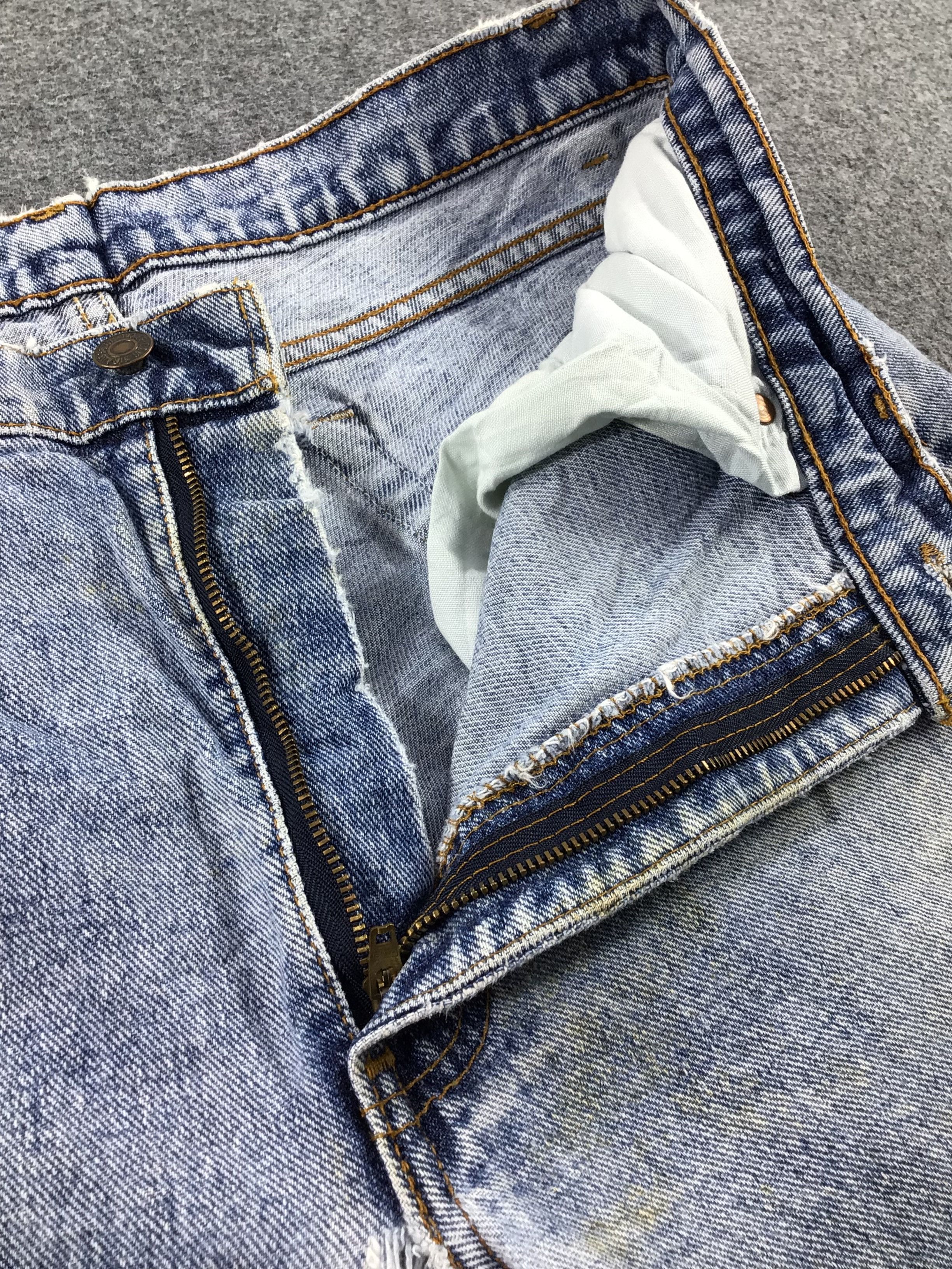 Levi's Vintage Levis 505 Jeans-J879 Size US 33 - 11 Thumbnail