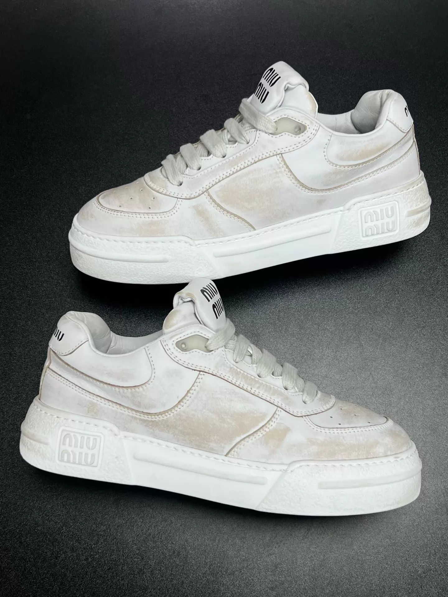 Miu Miu MIU MIU vintage low-top sneaker women's white 37.5 Size US 7 / IT 37 - 5 Thumbnail