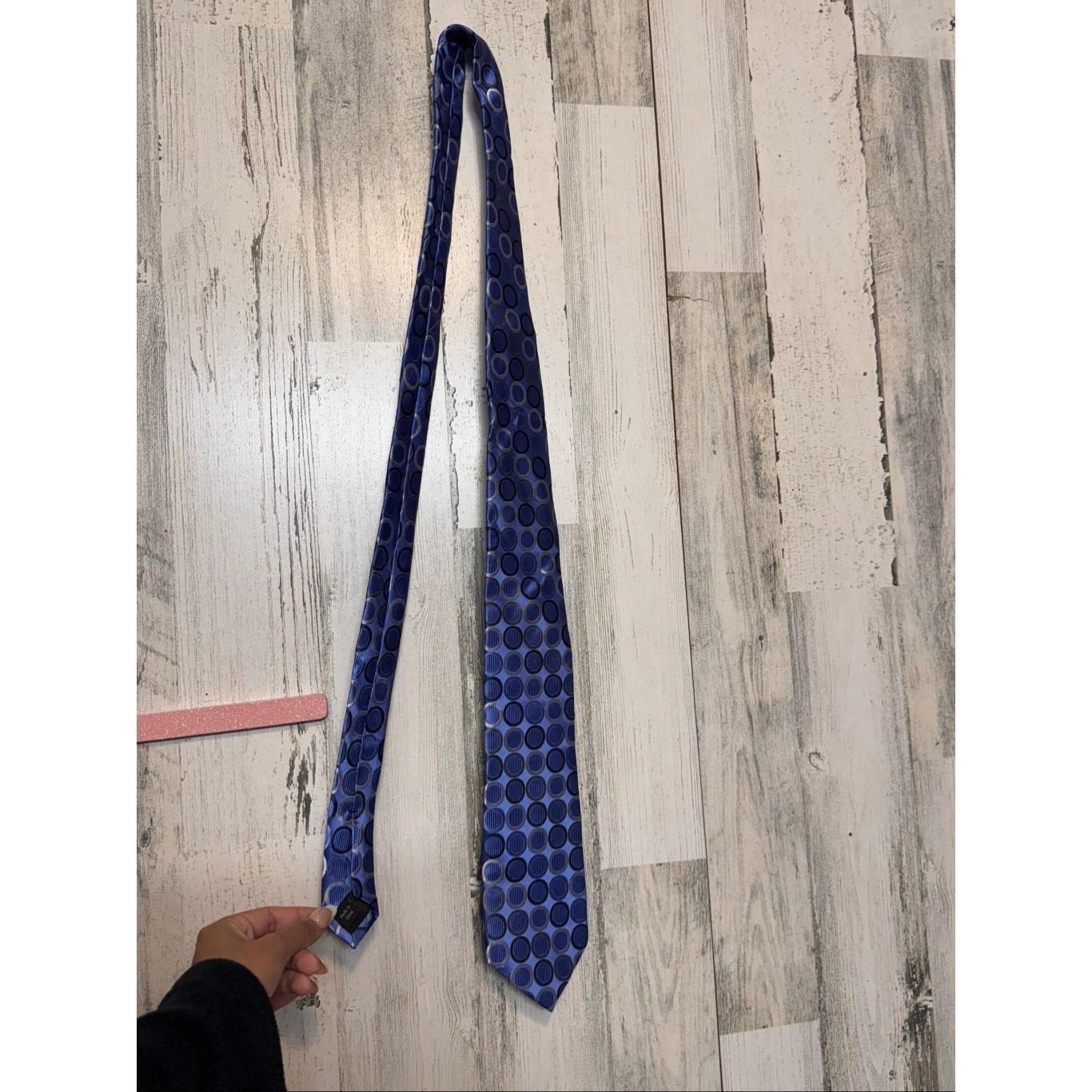 Michael Kors Michael Kors 100% Silk Blue Circle Pattern Necktie Men’s Tie Size ONE SIZE - 1 Thumbnail