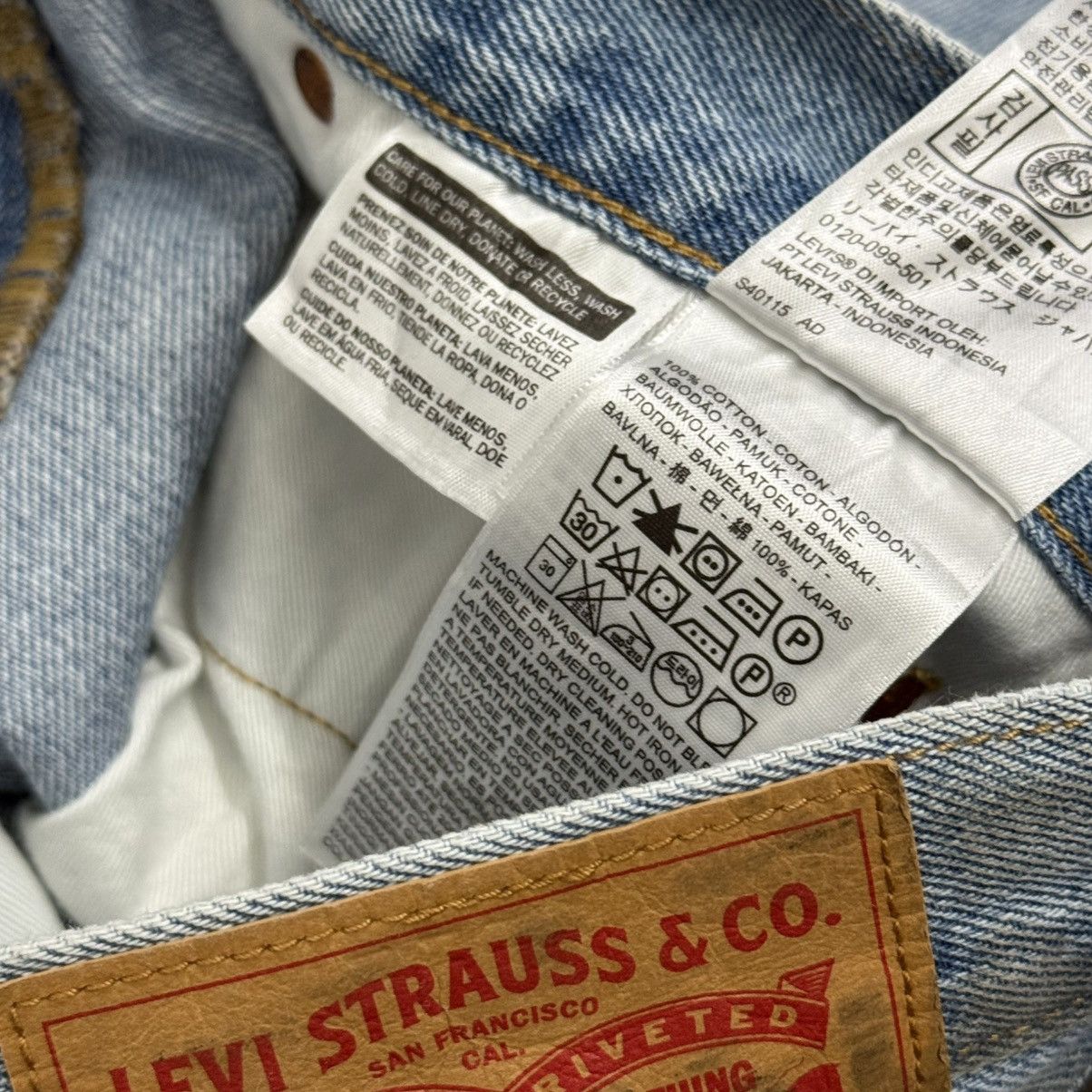 Levi's Levis 562 Lighwash Wide Tapered Denim Pants Size US 32 / EU 48 - 15 Thumbnail