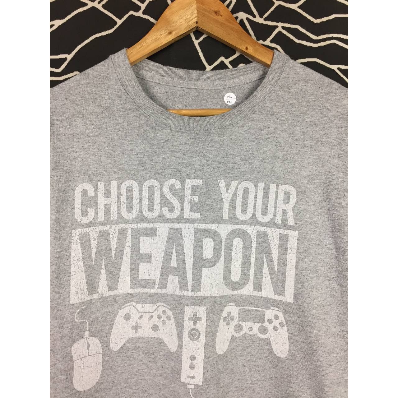 Vintage Choose Your Weapon Console Wars Gaming Graphic Tee Size US XL / EU 56 / 4 - 3 Thumbnail