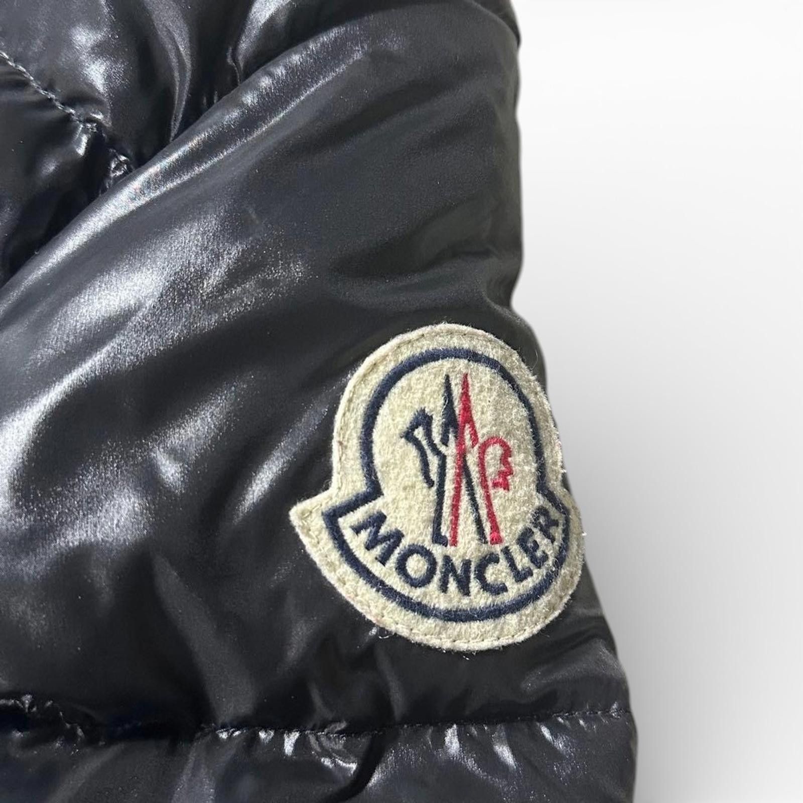 Moncler Moncler - Men's Black Shiny Puffer Jacket Size US M / EU 48-50 / 2 - 4 Thumbnail
