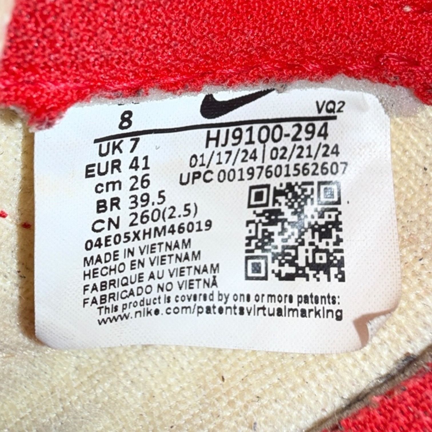 Nike Nike Dunk Low SE Strawberry Waffle Size 8 HJ9100-294 Size US 8 / EU 41 - 2 Thumbnail