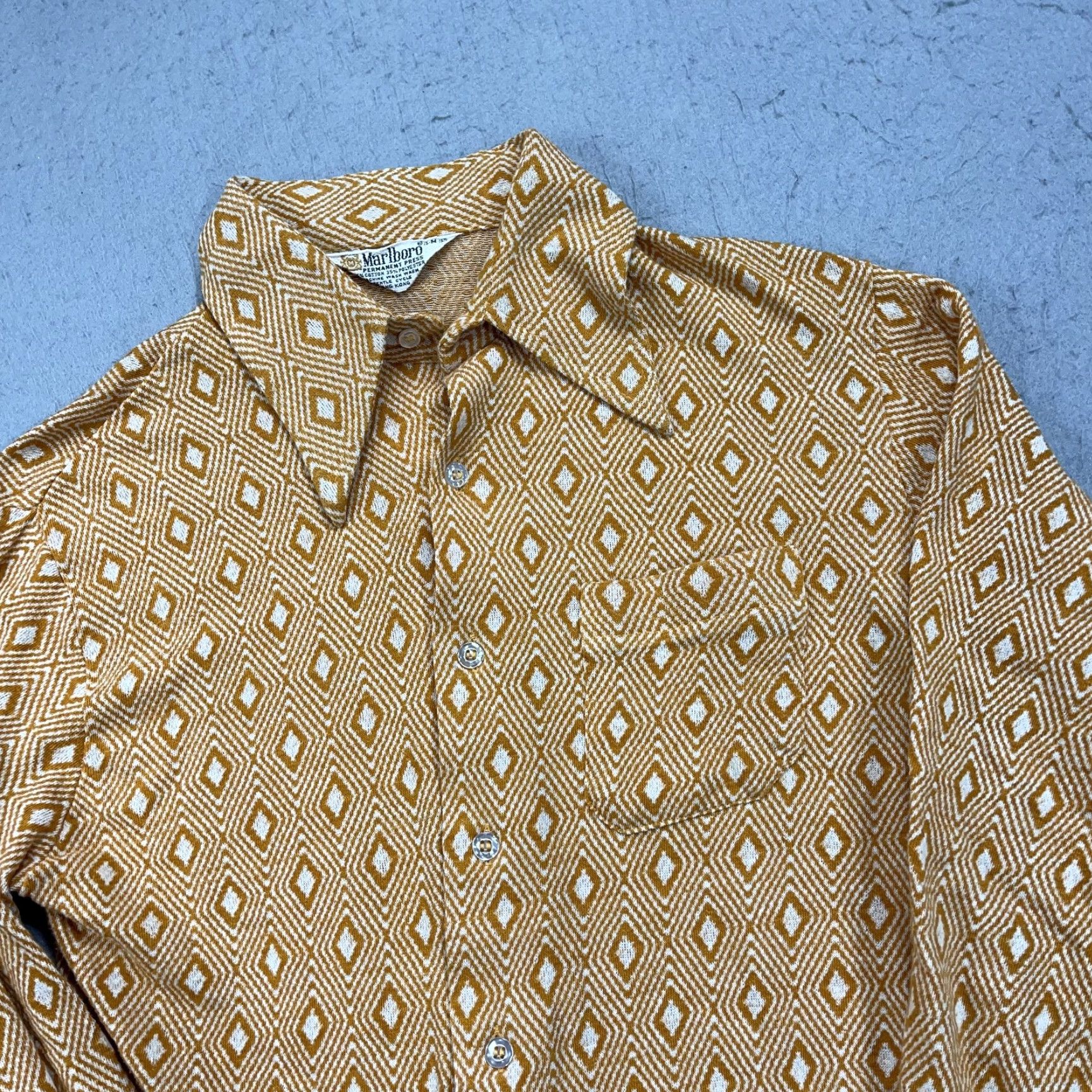 Marlboro VINTAGE Marlboro Shirt Mens Medium Orange Geometric Permanent Press Disco 70s Size US M / EU 48-50 / 2 - 3 Thumbnail