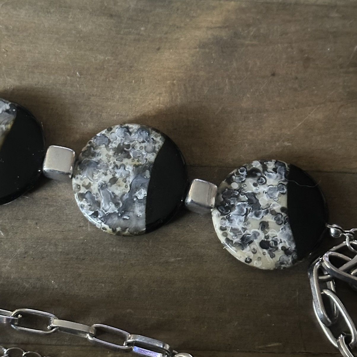 Other Howard’s Wholesale long flat marbled disc necklace Size ONE SIZE - 3 Thumbnail