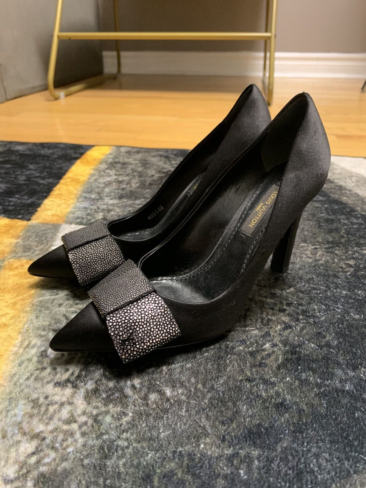 Louis Vuitton Louis Vuitton Heels Bow Size ONE SIZE - 1 Thumbnail