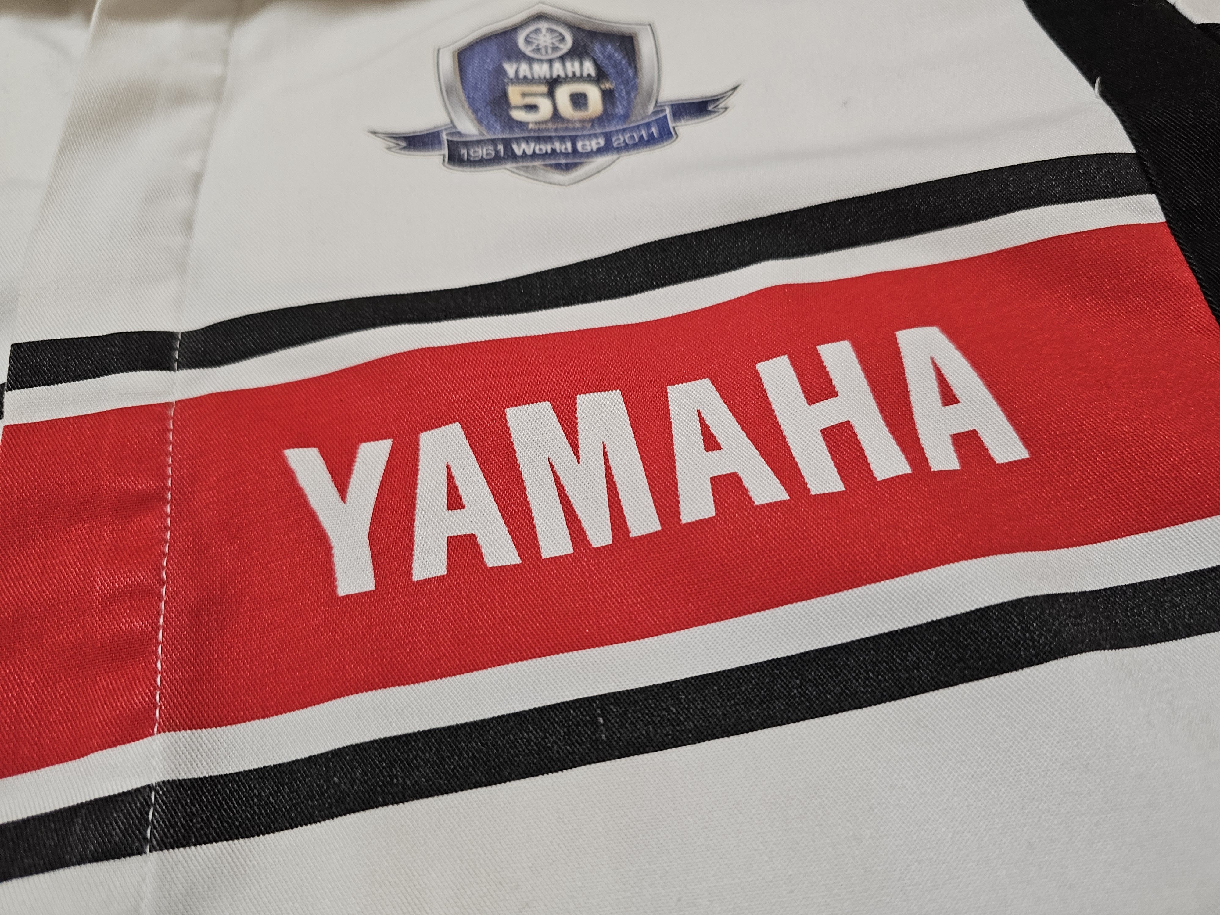Formula 1 YAMAHA RACING SHIRT MOTOGP SHIRT SEMSKIN DI DEPAN BUTTON Size US XXL / EU 58 / 5 - 6 Thumbnail