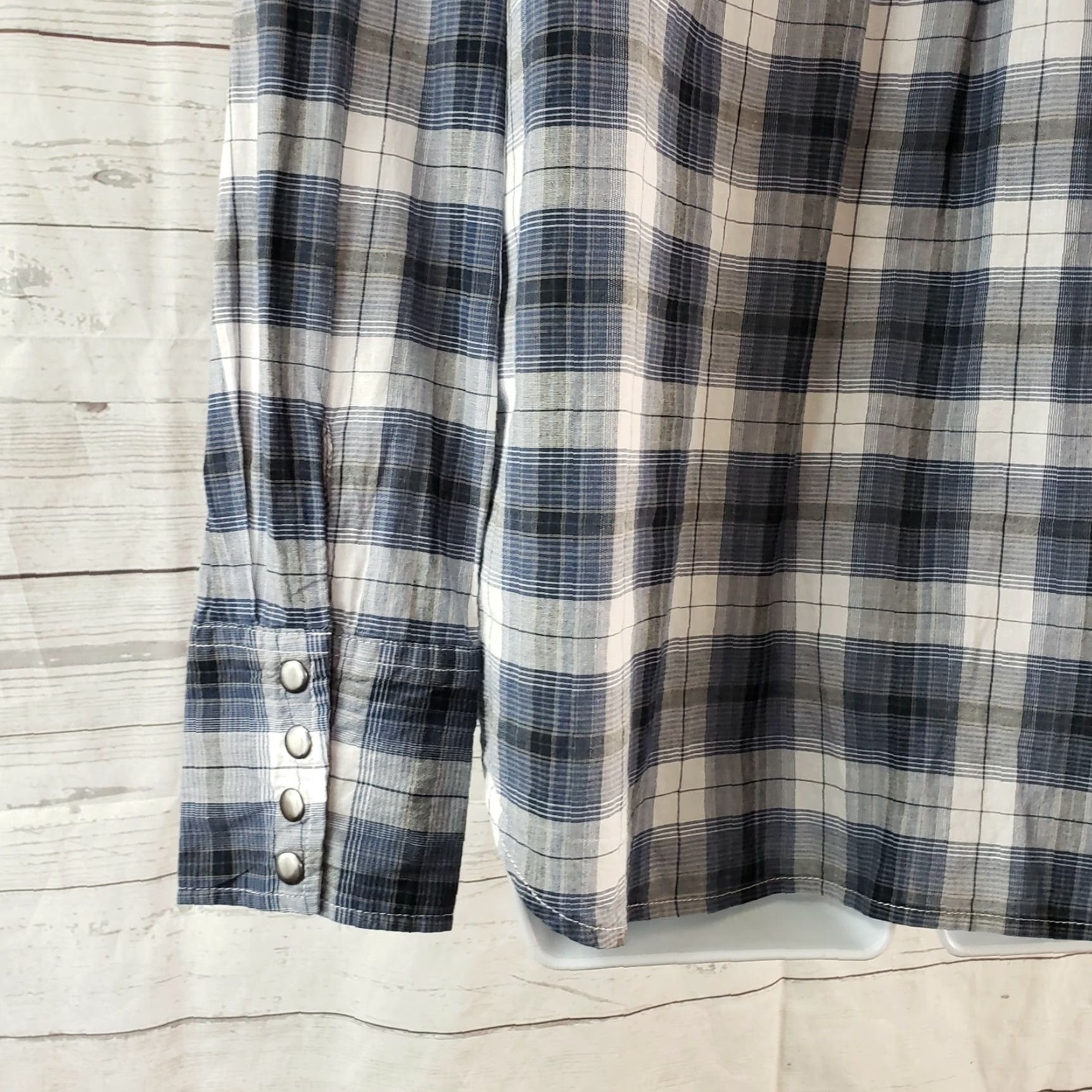 Roper Roper Womens Shirt M Blue Gray Plaid Snaps Studded Long Sleeve Button-Up Casual Womens Size M / US 6-8 / IT 42-44 - 5 Thumbnail