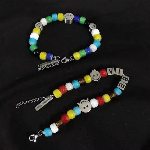 VIBE Retro rainbow beaded smile bracelet Size ONE SIZE - 1 Thumbnail