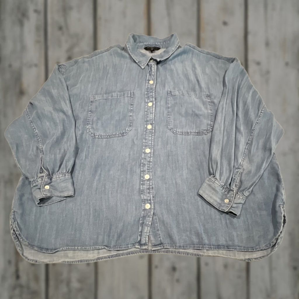 Banana Republic Banana Republic Shirt Women XL Blue Chambray Button-Up Balloon Sleeve Lyocell Size XL / US 12-14 / IT 48-50 - 1 Thumbnail