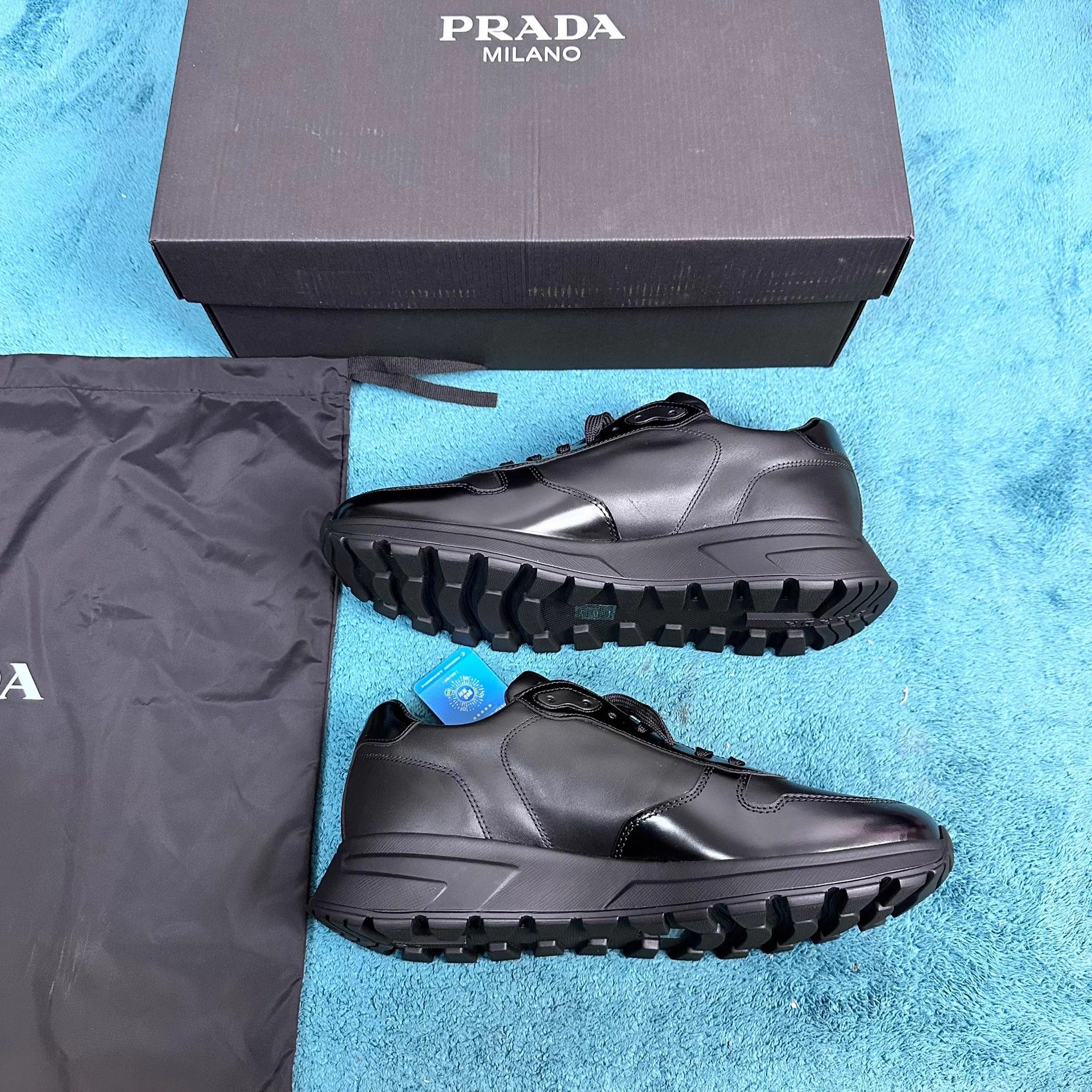 Prada Prada prax01 low-top logo sneakers black 7.5/41.5 Size US 7.5 / EU 40-41 - 3 Thumbnail