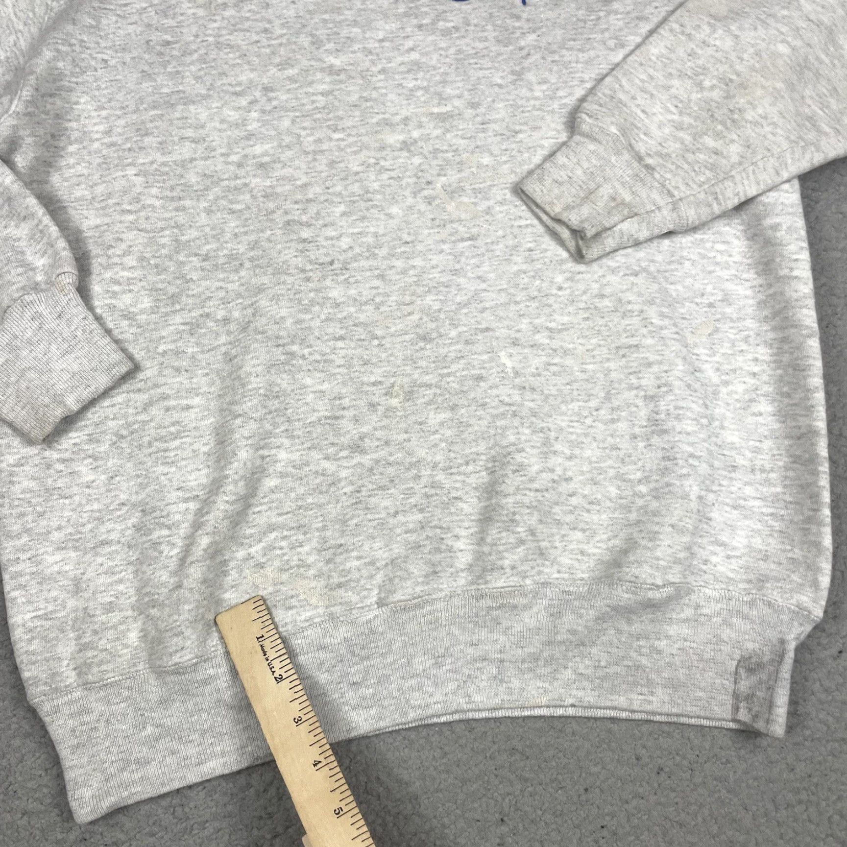 Champion VINTAGE Champion Sweatshirt Mens M Gray Embroidered USA 90s Spellout Logo Shirt Pullover Crew Neck All Seasons Size US M / EU 48-50 / 2 - 7 Thumbnail