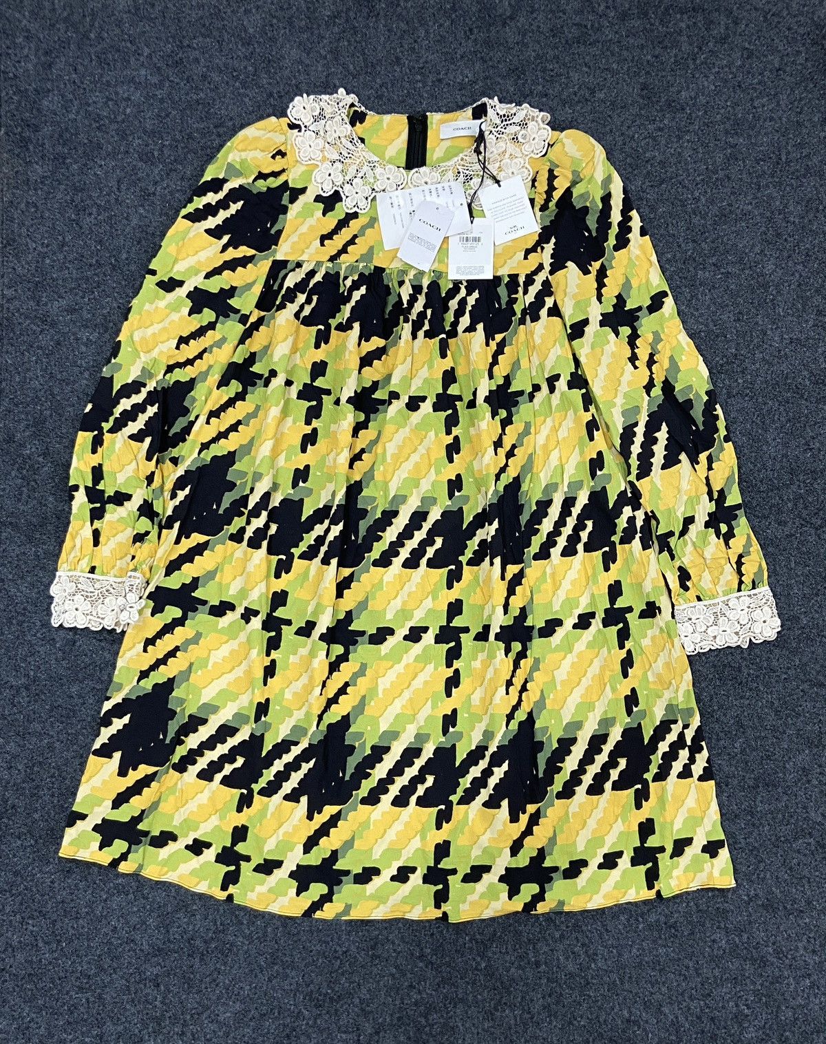 Coach COACH FW22 WOMENS BABY DOLL PLAID DRESS Size M / US 6-8 / IT 42-44 - 1 Thumbnail