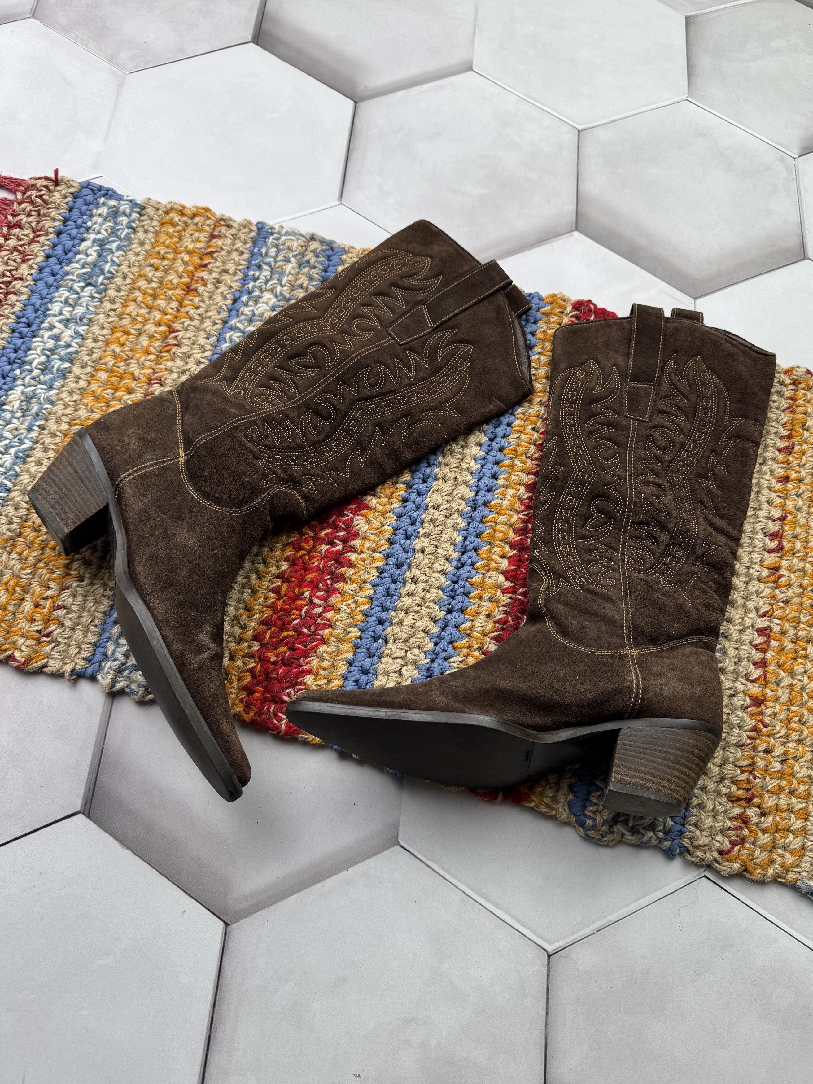 Japanese Brand Vintage Suede Boots Size US 7 / IT 37 - 4 Thumbnail
