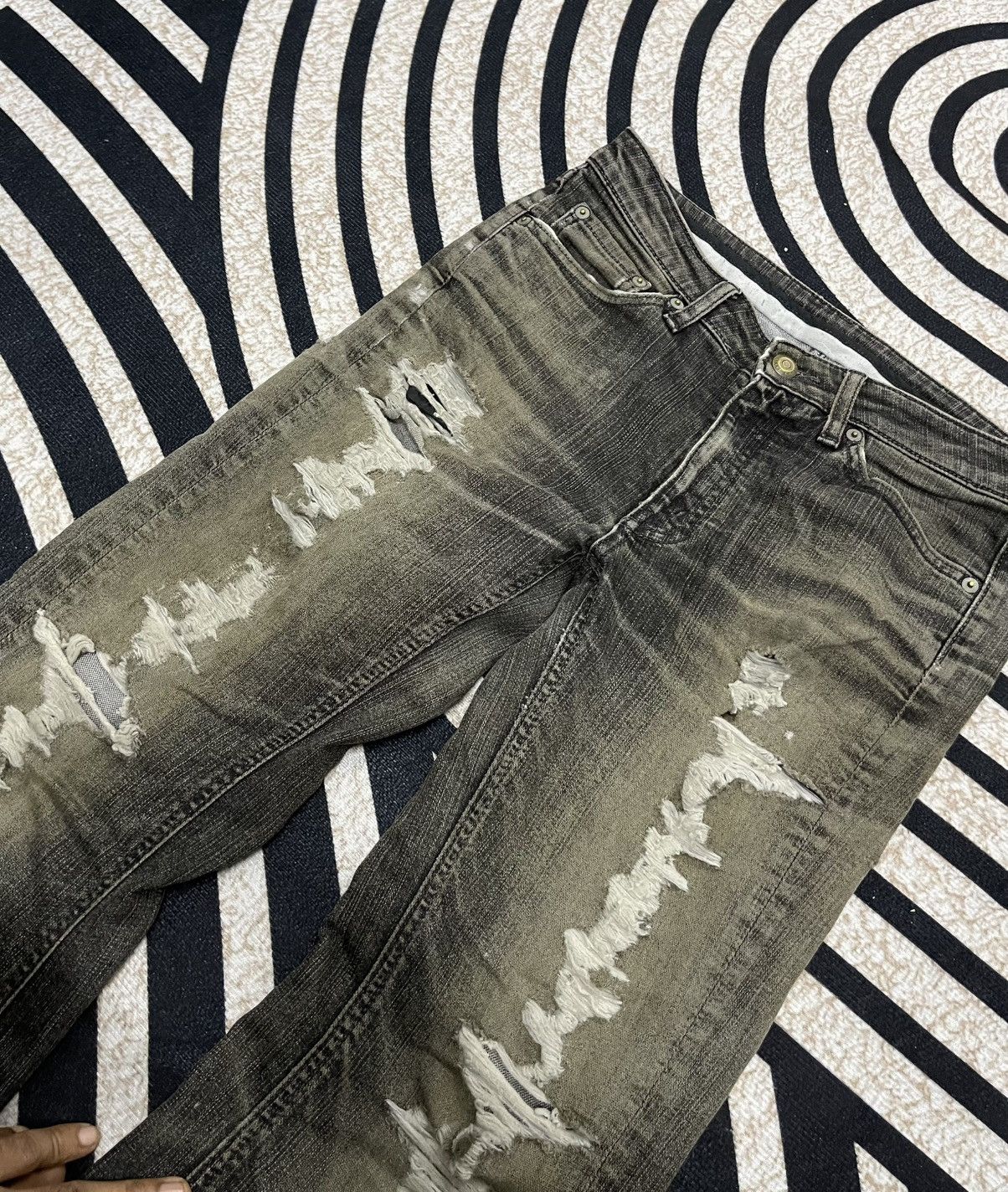 If Six Was Nine 2000s IFSIXWASNINE INSPIRED DISTRESSED FLARE JEANS Size US 30 / EU 46 - 10 Thumbnail