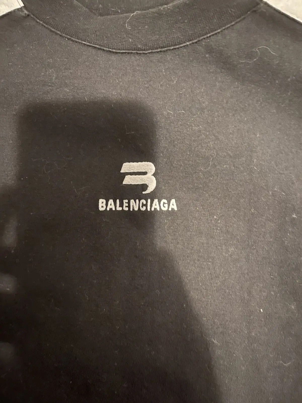 Balenciaga Balenciaga sporty b shrunk t shirt Size US XXL / EU 58 / 5 - 3 Thumbnail