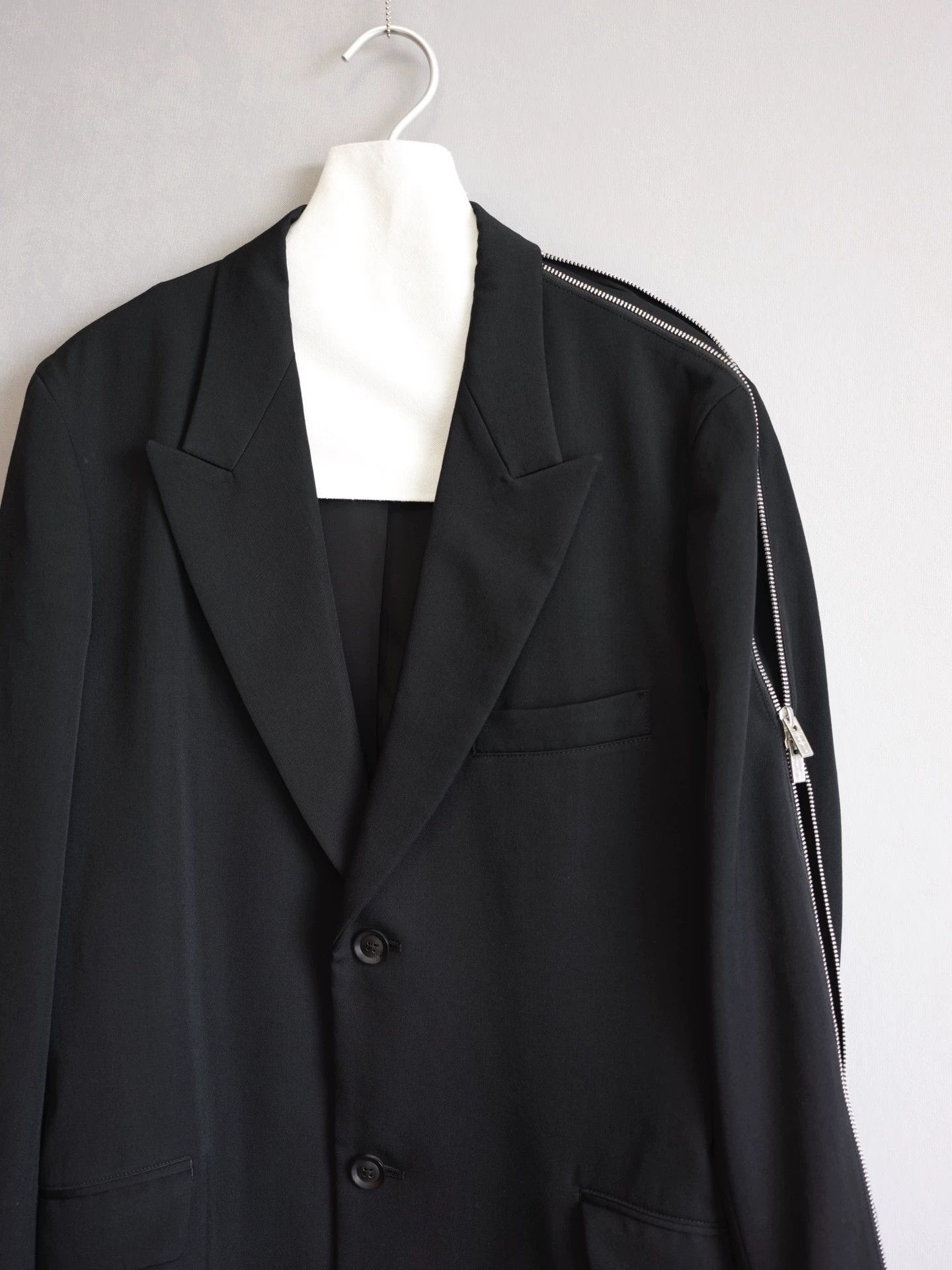 Yohji Yamamoto Yohji Yamamoto Replica Side Zip w/ Removable Shoulder Pads Size US M / EU 48-50 / 2 - 4 Thumbnail