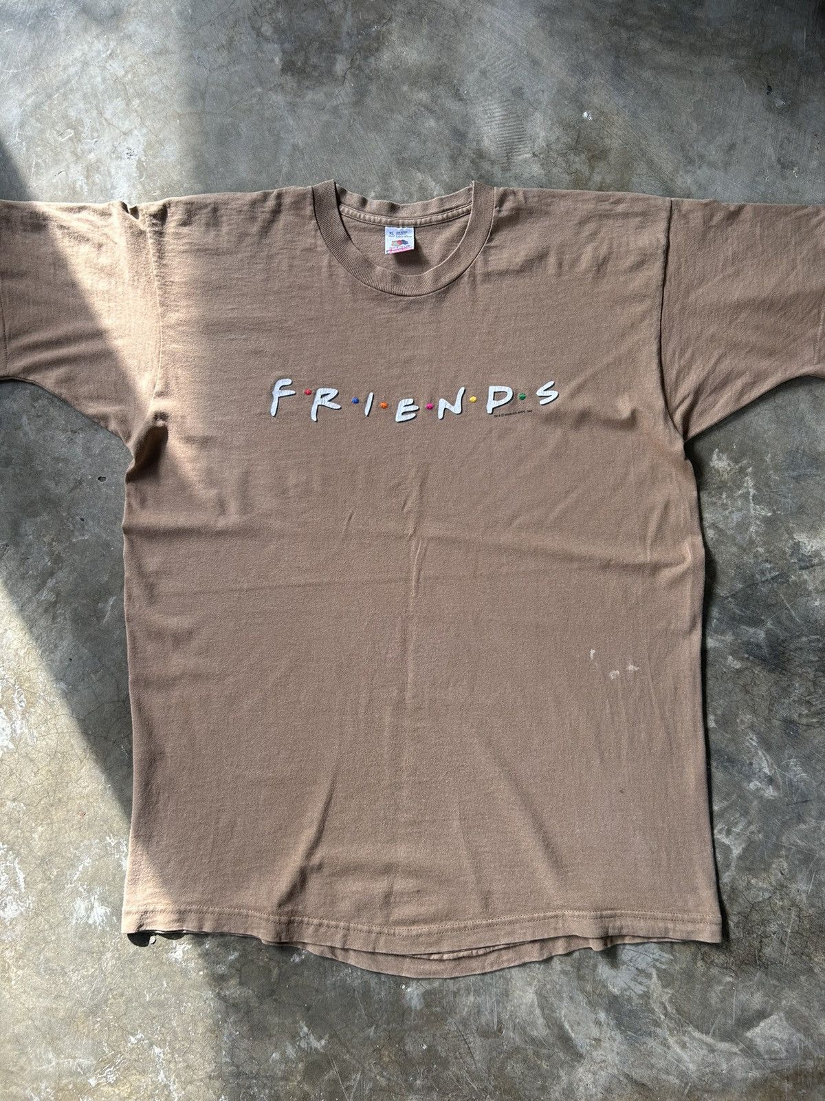 Vintage Rare Vintage FRIENDS Series 1995 Promo tee Size US XL / EU 56 / 4 - 1 Thumbnail
