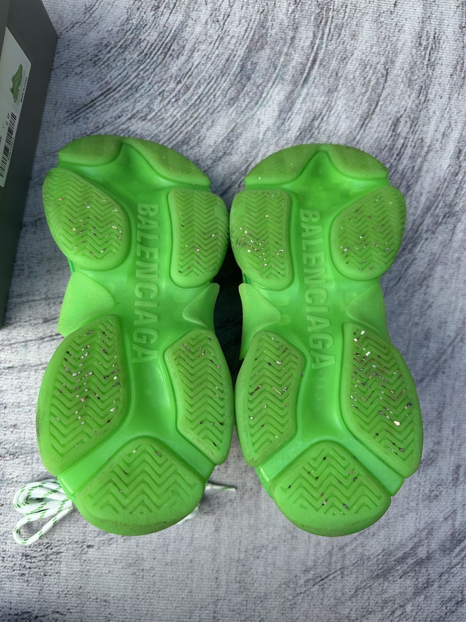Balenciaga Balenciaga Triple S Sneakers Neon Green Clear Sole Shoes Size US 7 / IT 37 - 10 Thumbnail