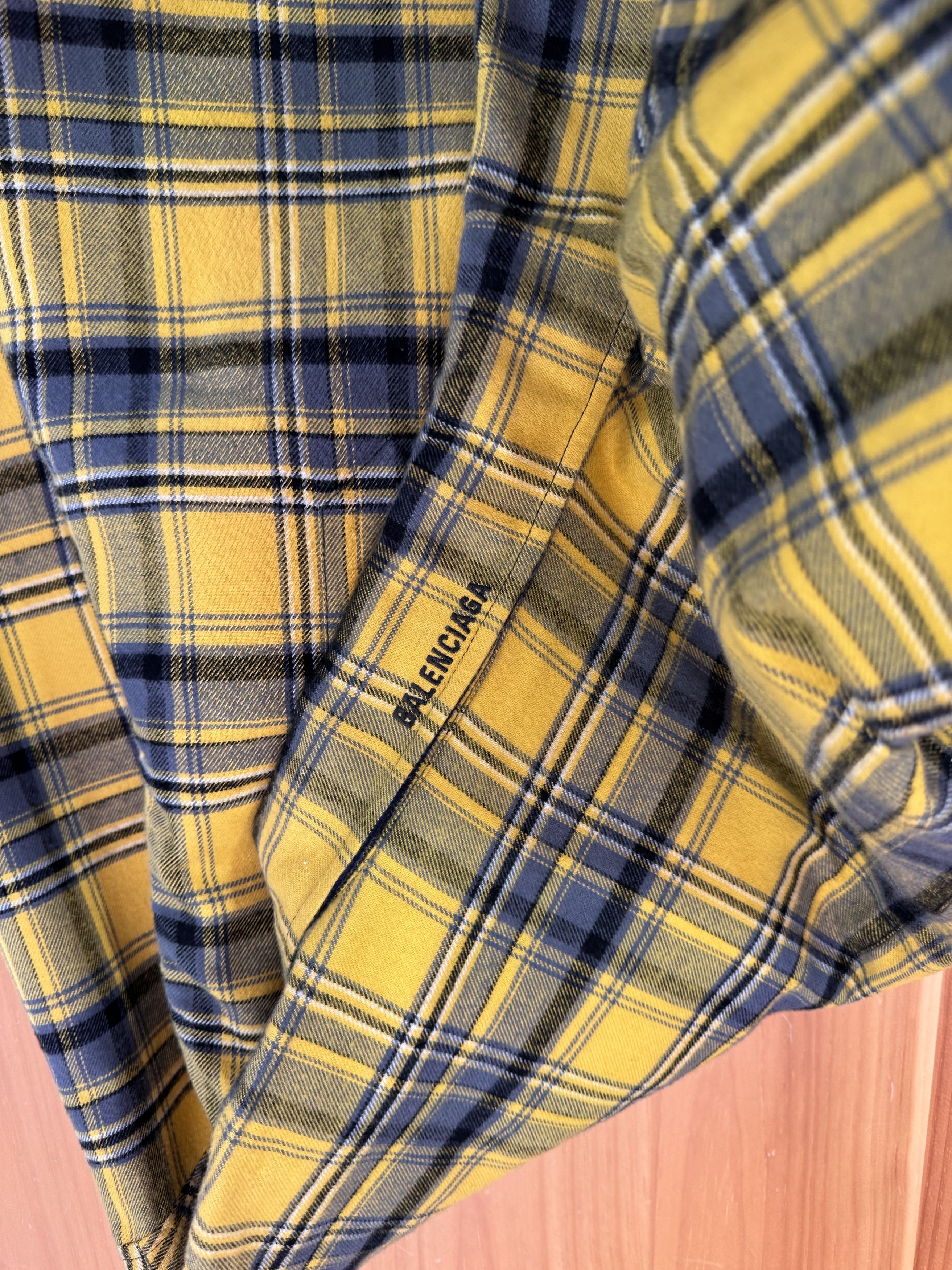 Balenciaga Balenciaga Reversible Plaid Shirt Size US XL / EU 56 / 4 - 6 Thumbnail